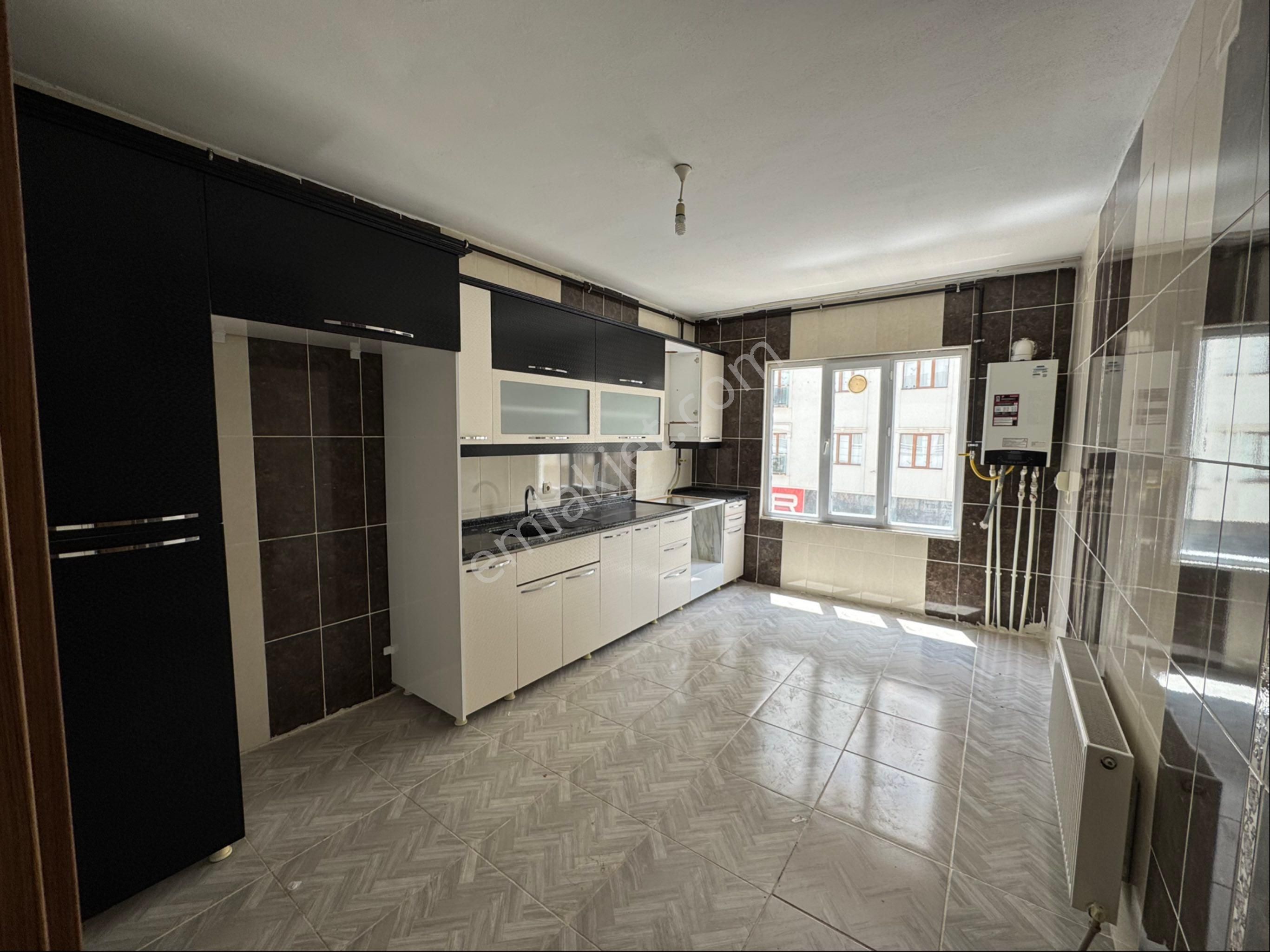 Havalimanı Karşısı Yenikent Mah Kızıltepede Kiralık 3+1 Daire