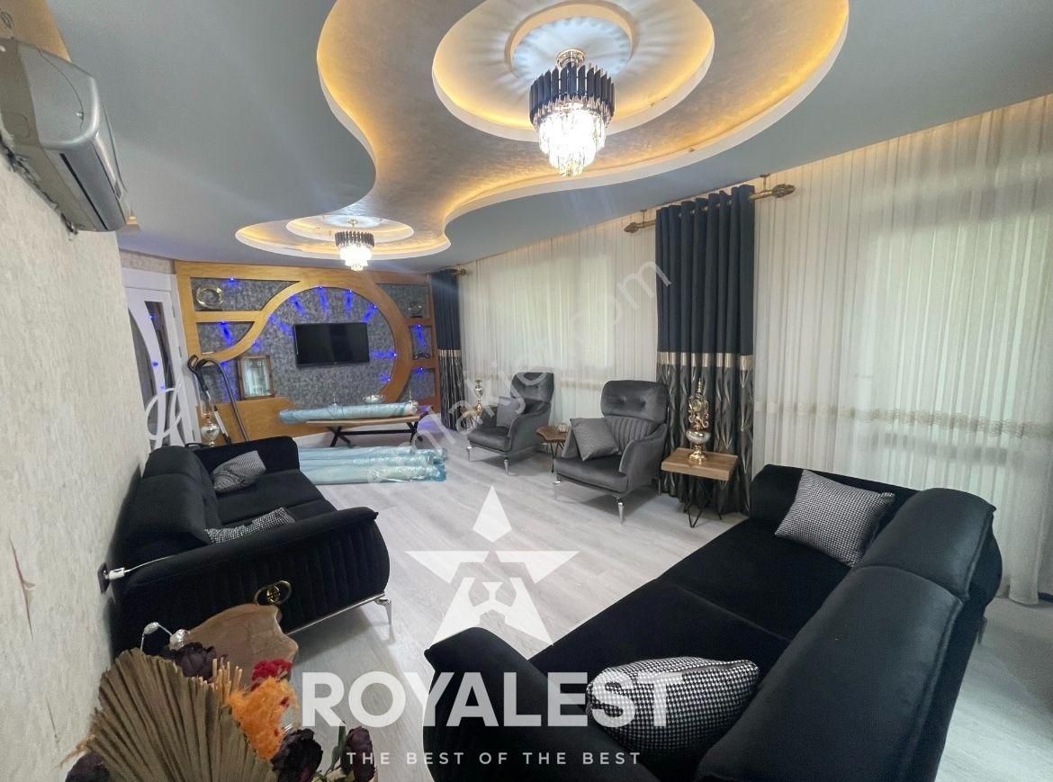Royalest'ten Emek'te Muhteşem İç Mimarisi İle Yerden Isıtmalı Daire
