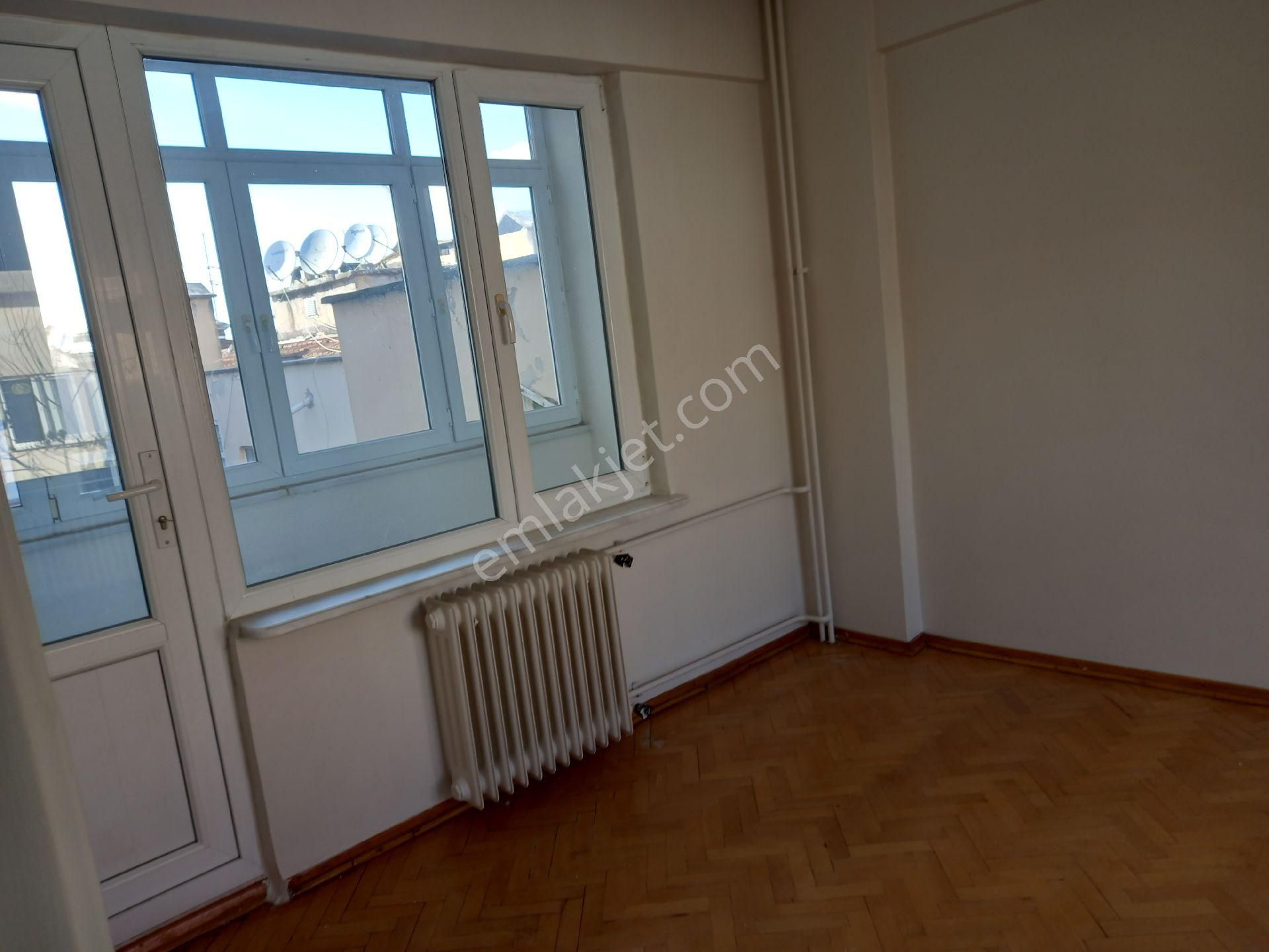 Bursa Altıparmakta Bakımlı Satılık Daire - Görsel 10