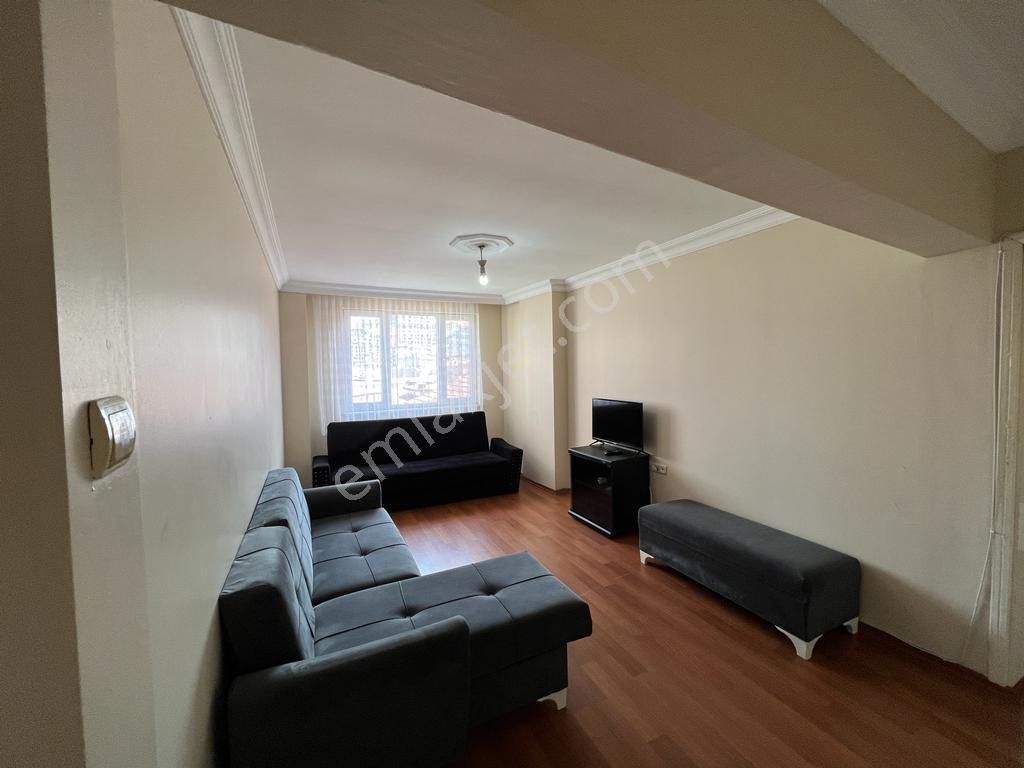 **mecidiyeköy'de 95m2 Geniş Temiz Full Eşyalı 2+1 Daire Kaçırma