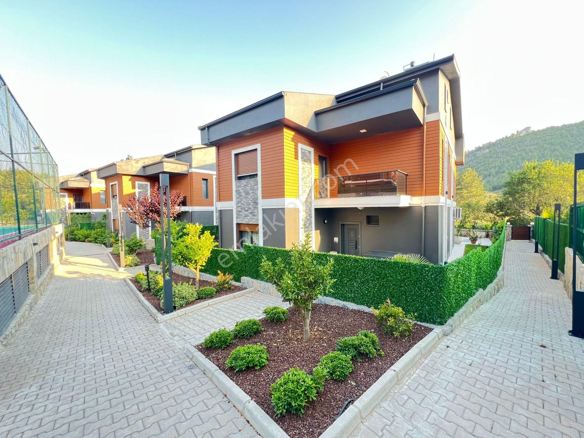 Goldhouse Dan Satılık Villa Müstakil Havuzlu 5+1 Avantaj - Görsel 31