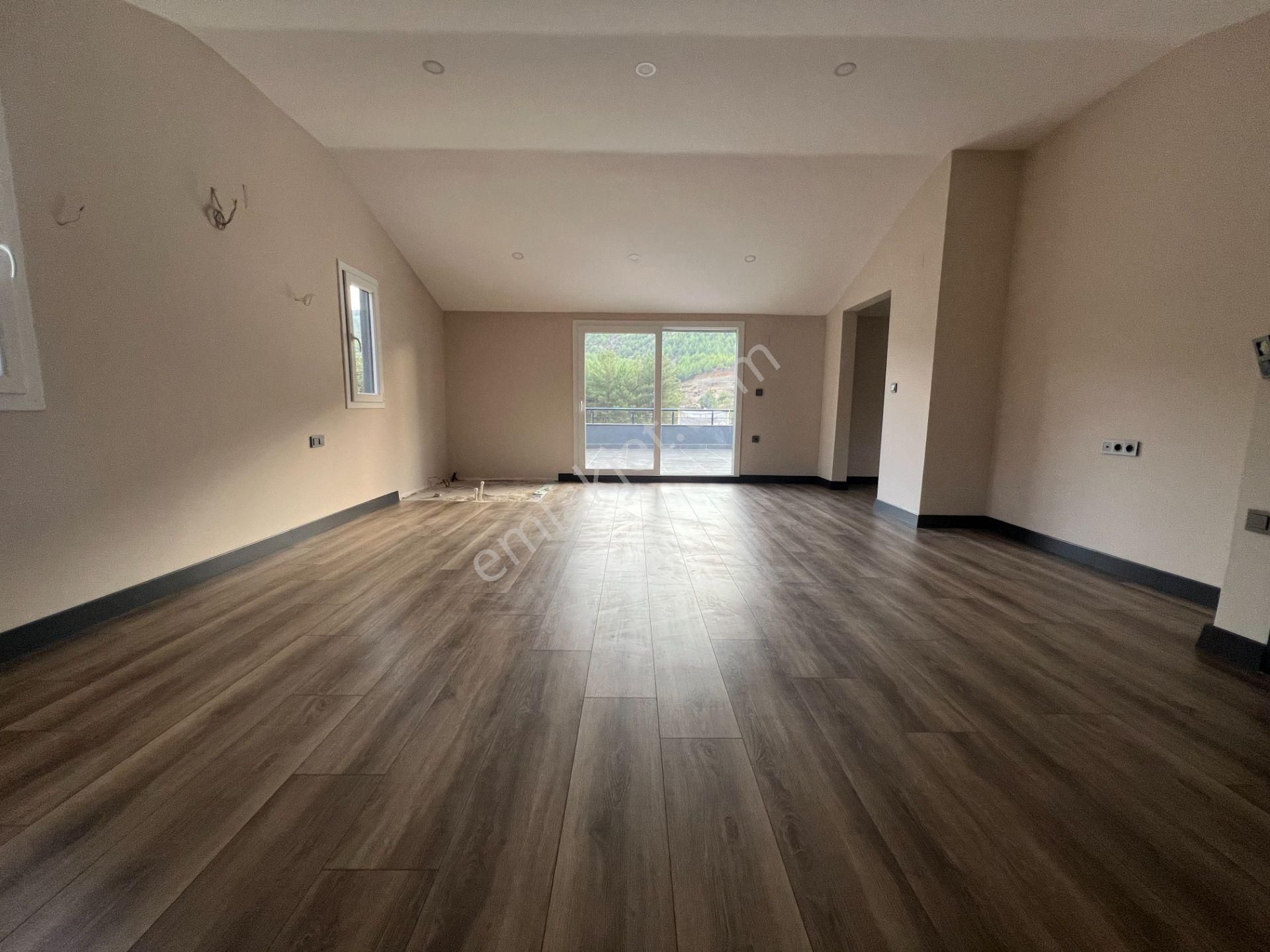 Goldhouse Dan Satılık Villa Müstakil Havuzlu 5+1 Avantaj - Görsel 24