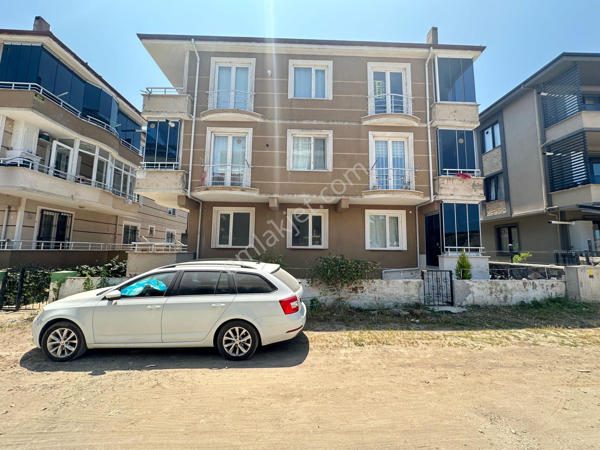 Karasu^da Denize 100 Metre Mesafede Bahçe Katı 1+1 65 M2 Daire