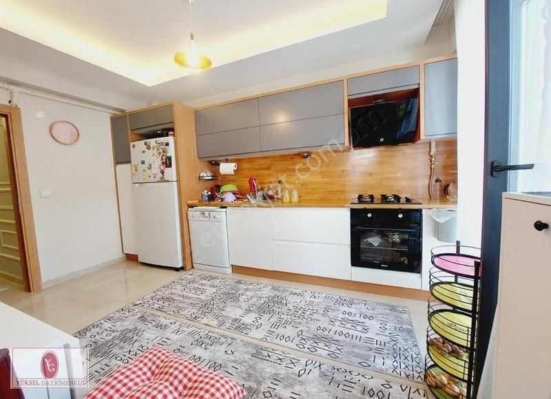 Yükselden Akçayda Satılık Doğalgazlı Asansörlü Lüx 3+1daire