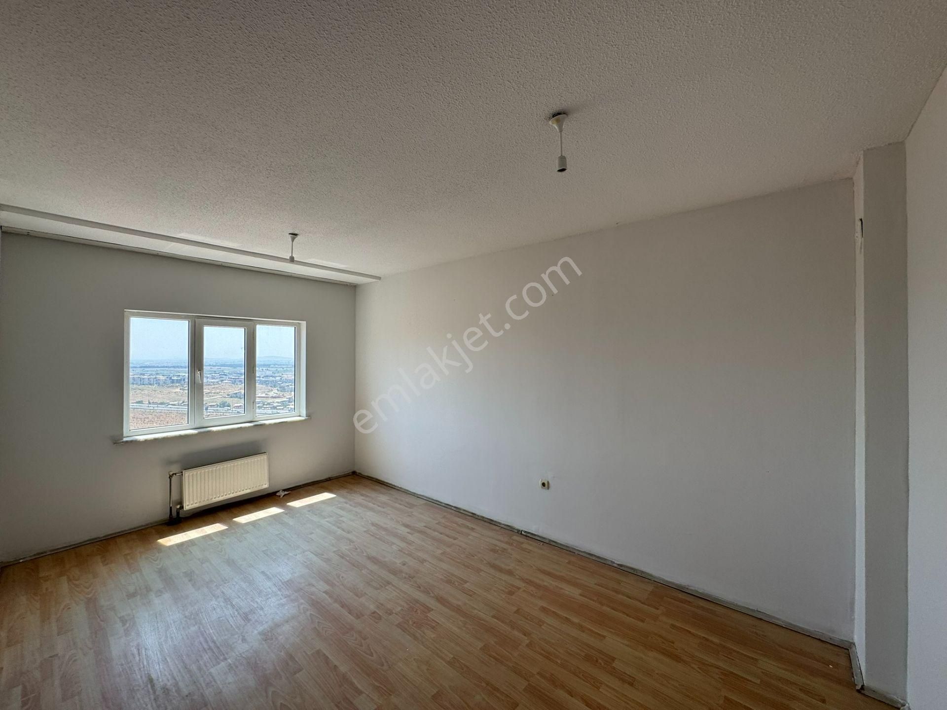 Menemen Toki'de Kiralık Kiralık Daire