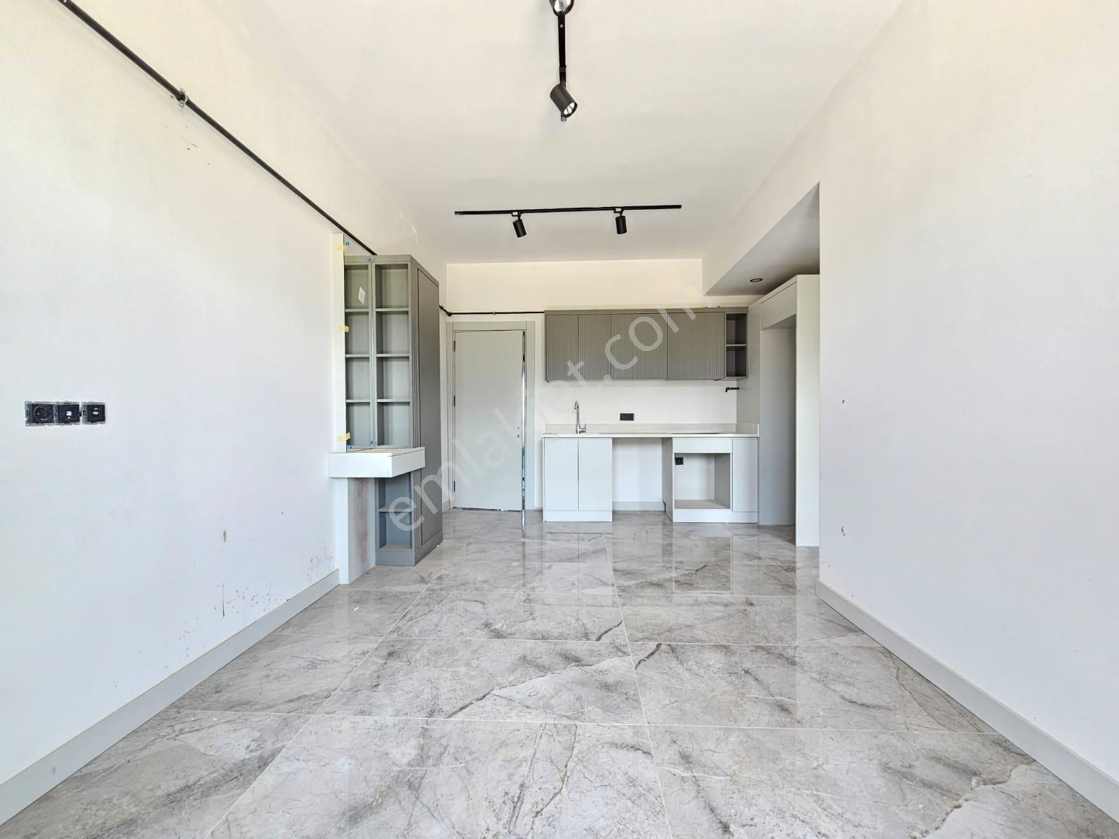 Denizli Karahsanlı'da 1+1 Şehir Hastanesine Komşu Satılık Lüks Apartlar