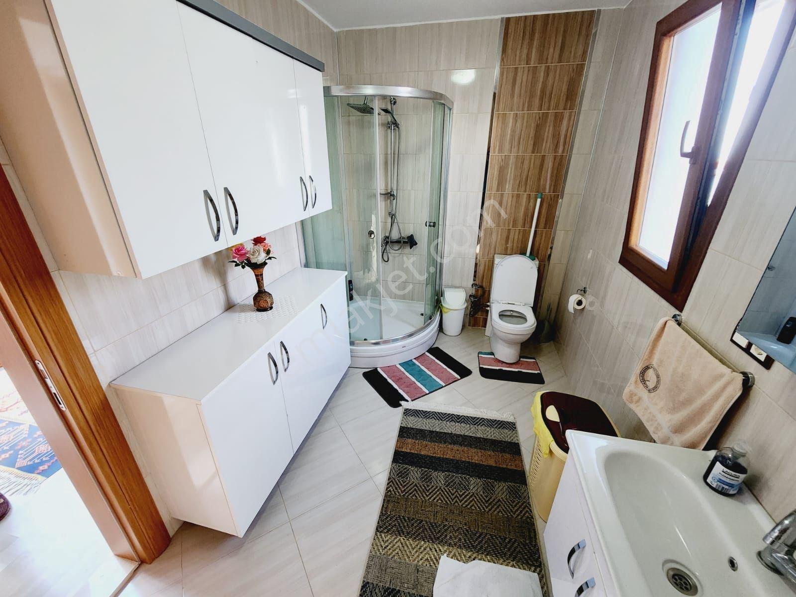 Kuşadası Güzelçamlı Yol Üzeri 4+2 Kısmi Eşyalı Satılık Tek Müstakil Villa - Görsel 20