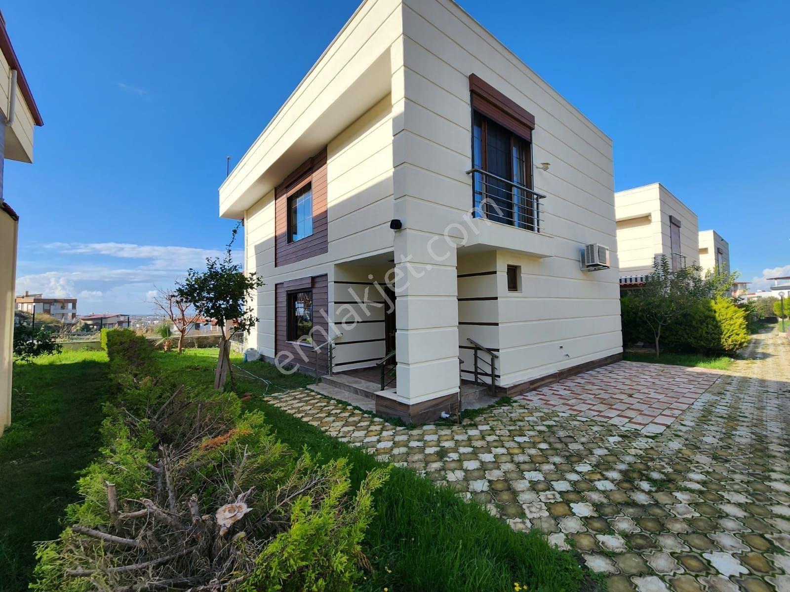 Kuşadası Güzelçamlı Yol Üzeri 4+2 Kısmi Eşyalı Satılık Tek Müstakil Villa - Görsel 25