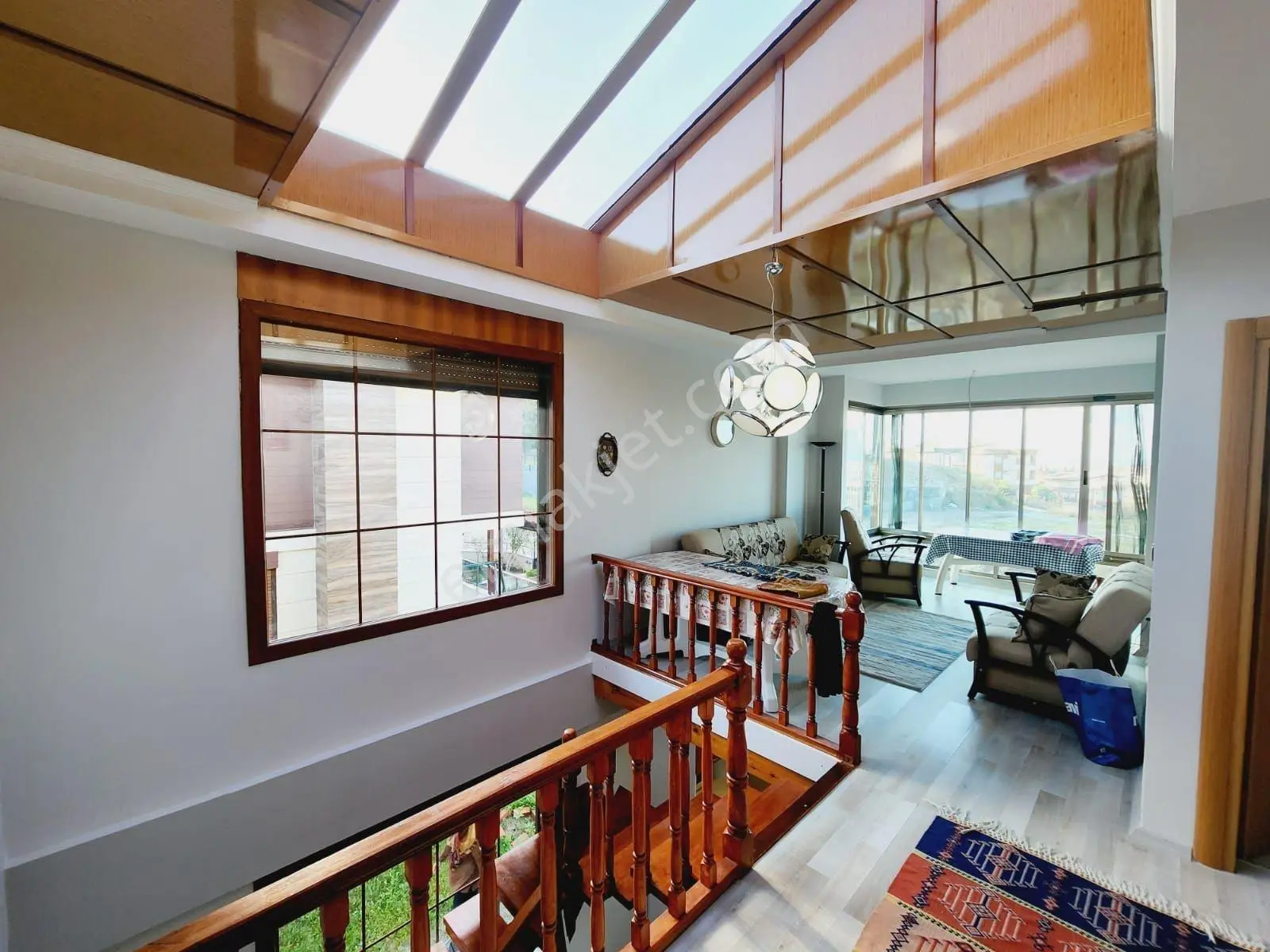 Kuşadası Güzelçamlı Yol Üzeri 4+2 Kısmi Eşyalı Satılık Tek Müstakil Villa - Görsel 2