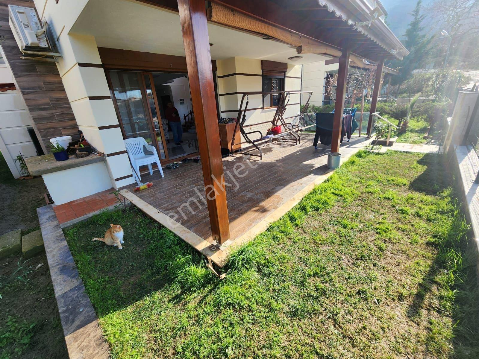 Kuşadası Güzelçamlı Yol Üzeri 4+2 Kısmi Eşyalı Satılık Tek Müstakil Villa - Görsel 22