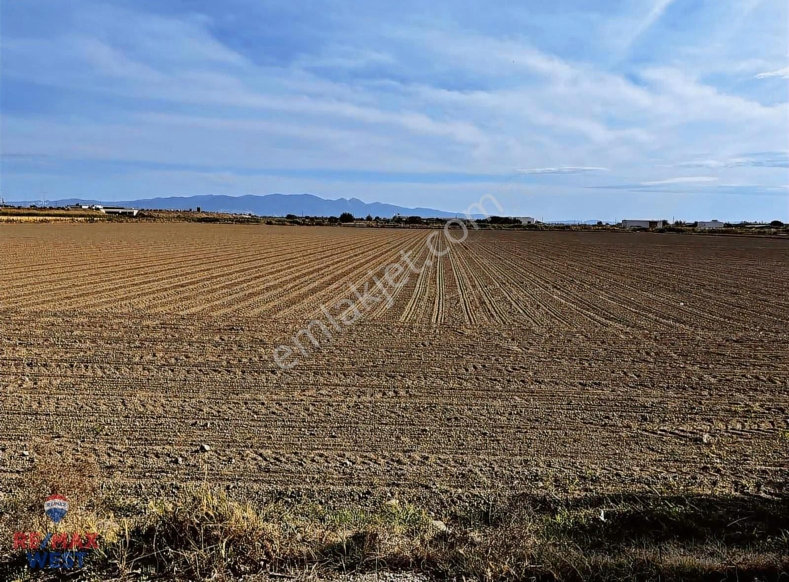 Ulucak Mahallesi Çanakkale Çevreyolu Yakını Satılık Tarla