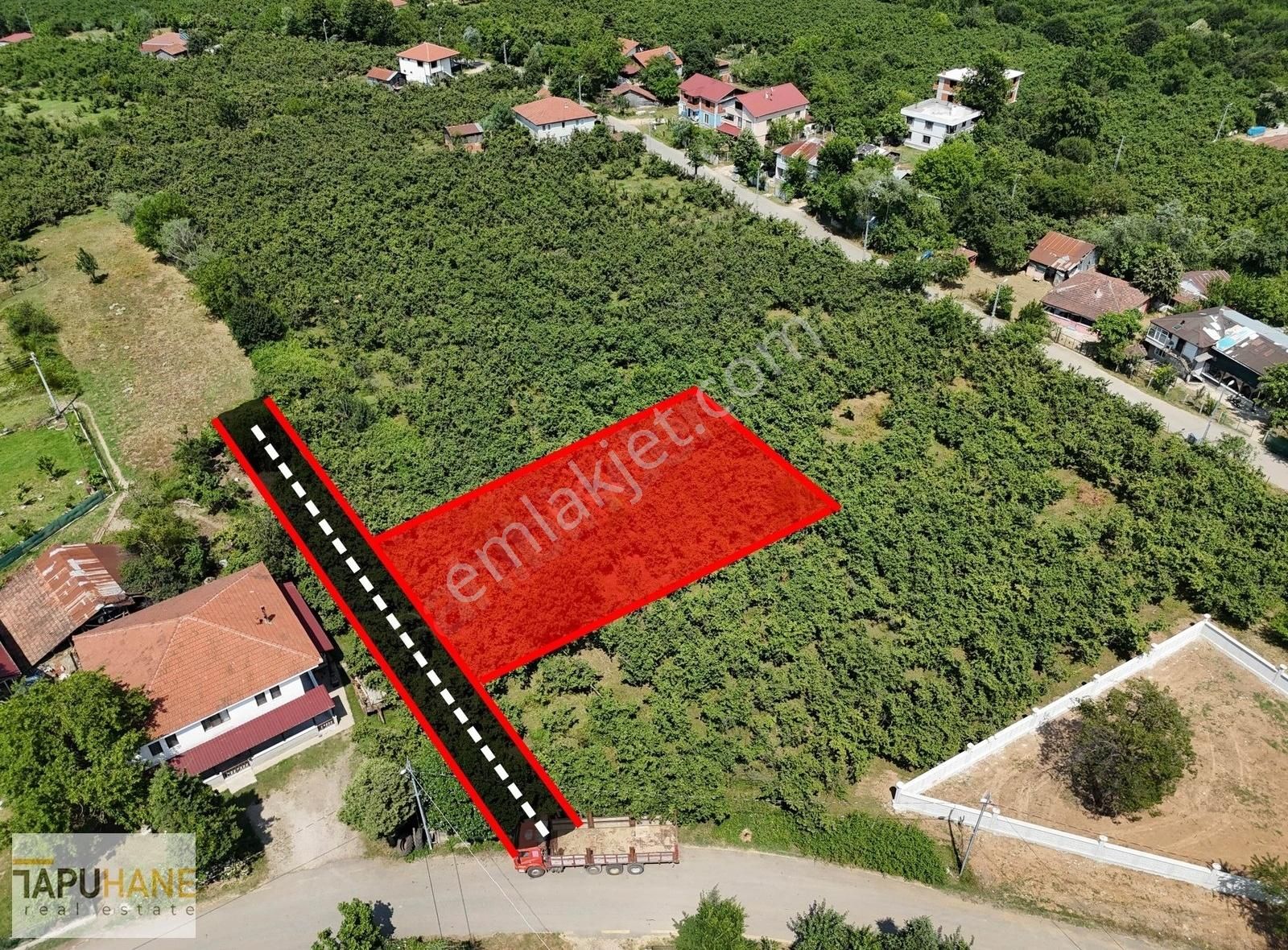 Cumhuriyet Mah.de 480 M2 İmarlı Satılık Arsa Doğalgaz Mevcut