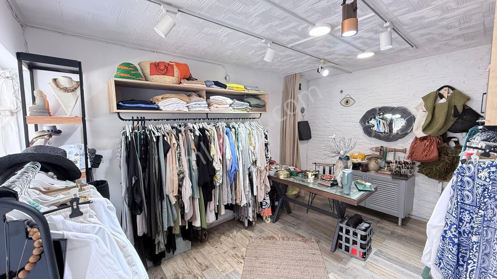 Göztepe Mithatpaşa Caddesi'nde Kiracılı Satılık Dükkan - Görsel 8