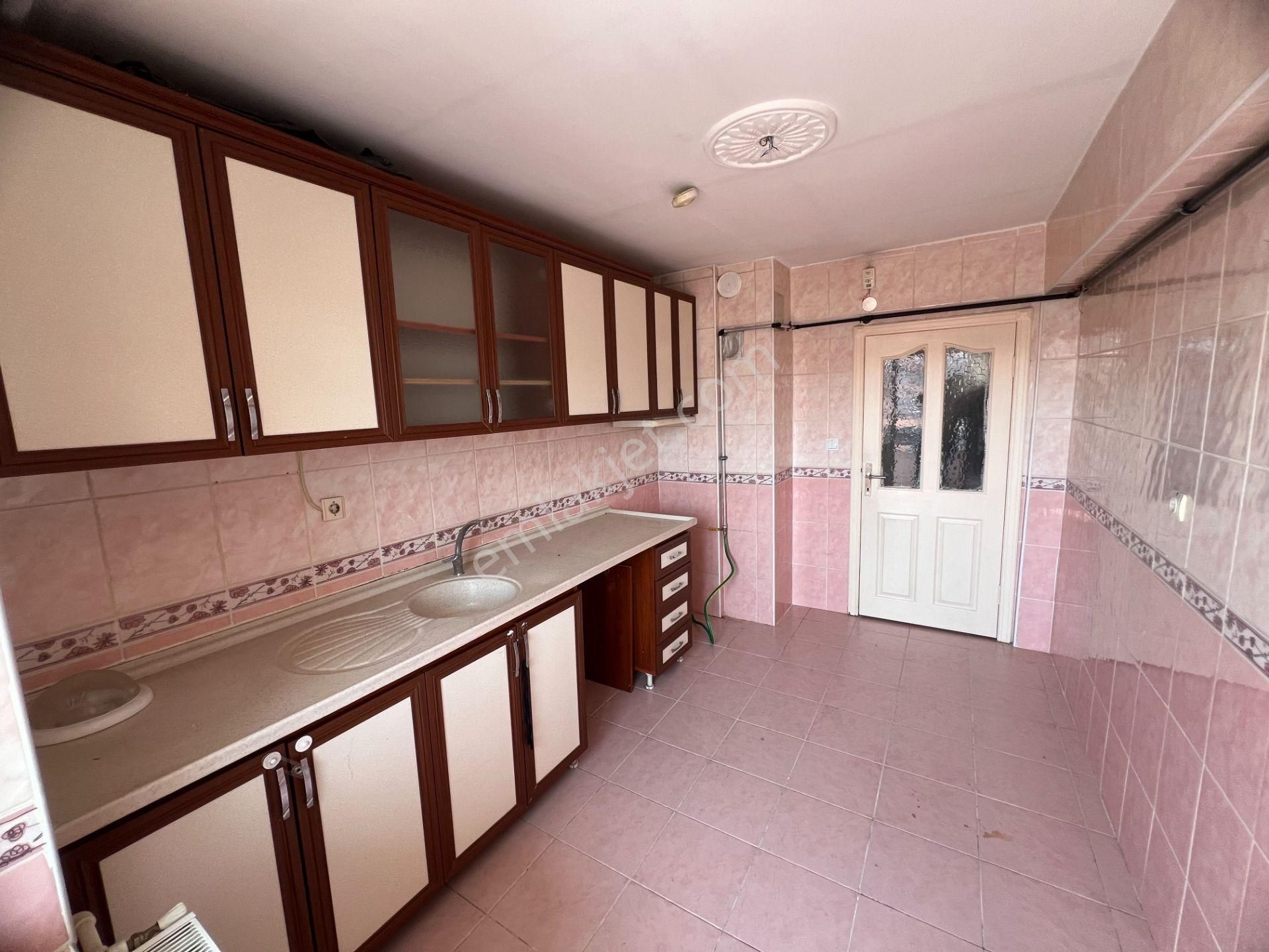 Şehit Kubilayda Özlem Cad Yakını Manzaralı Mantolamalı Kiralık