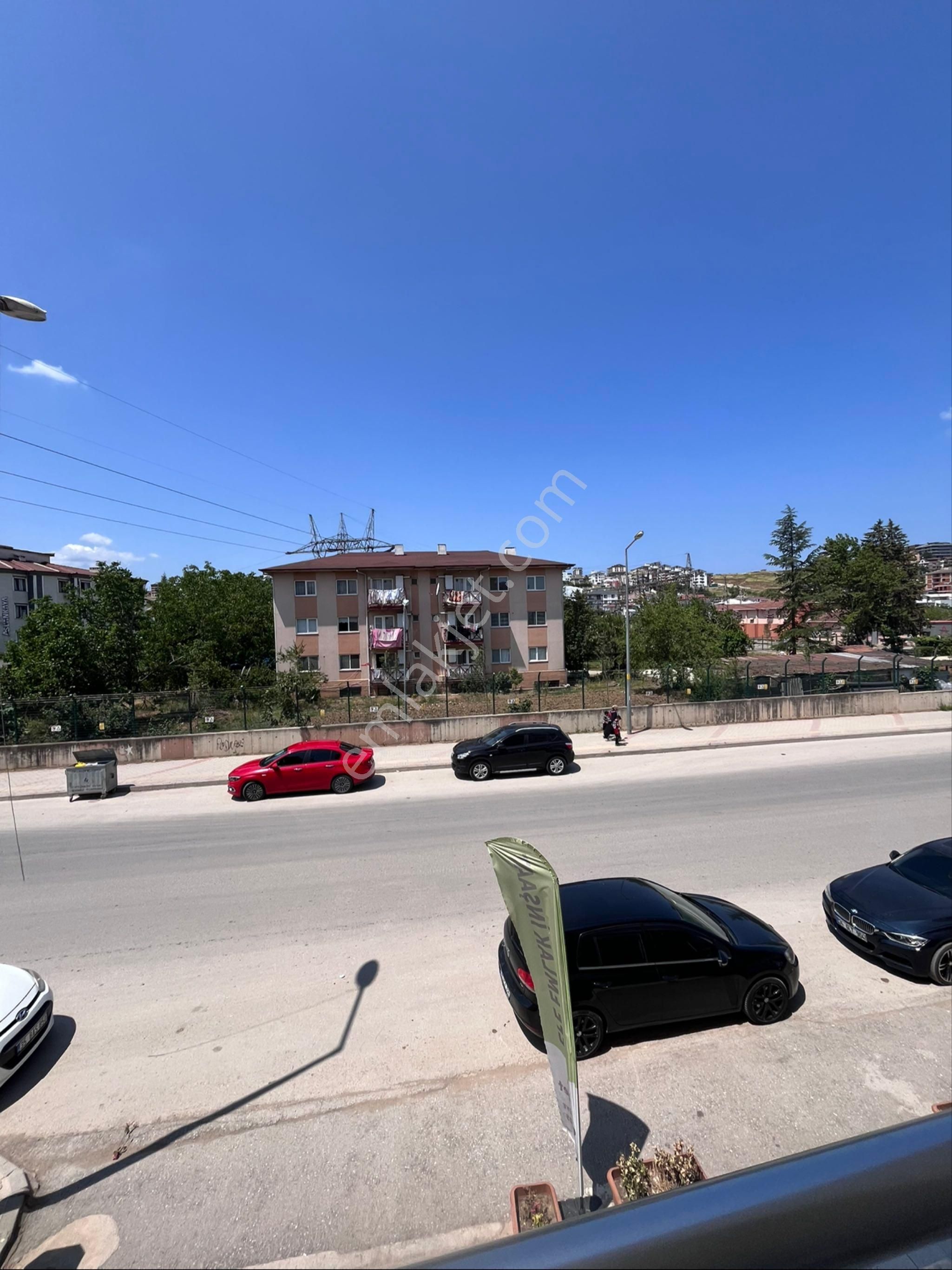Ercanlar Emlak’tan (yazlık) Kiralık Ful Eşyalı Daire