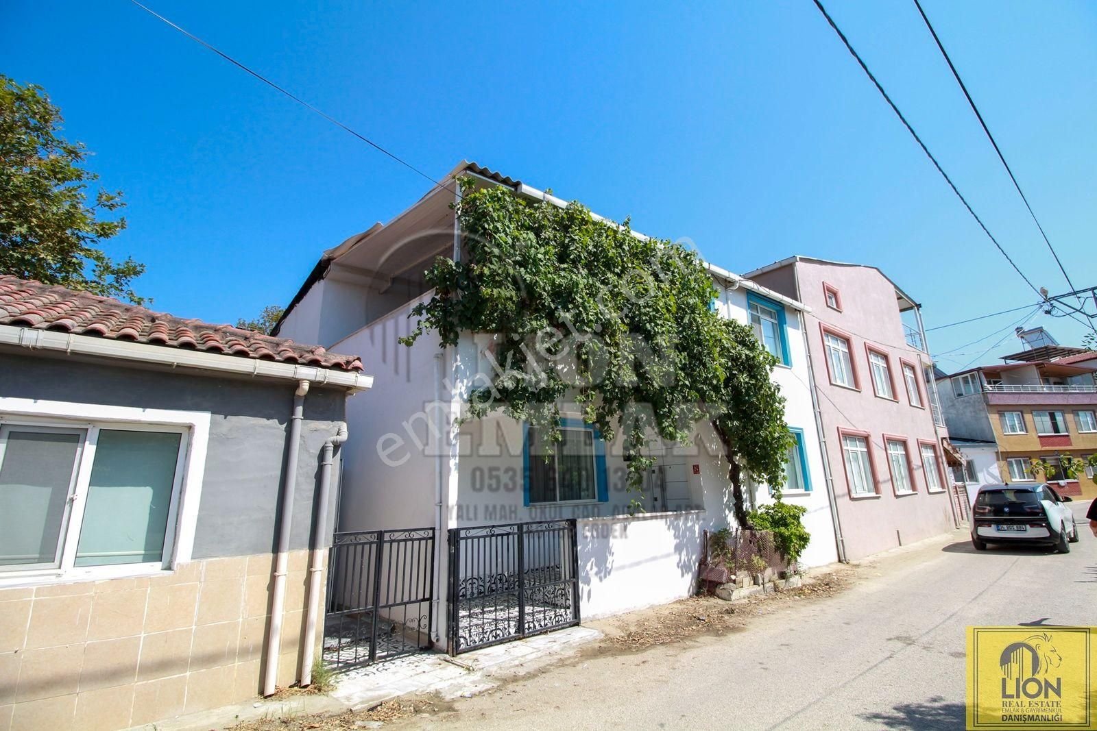 Erdek Narlı Mahallesinde 3+1 Yeni Tasarım Satılık Müstakil Ev