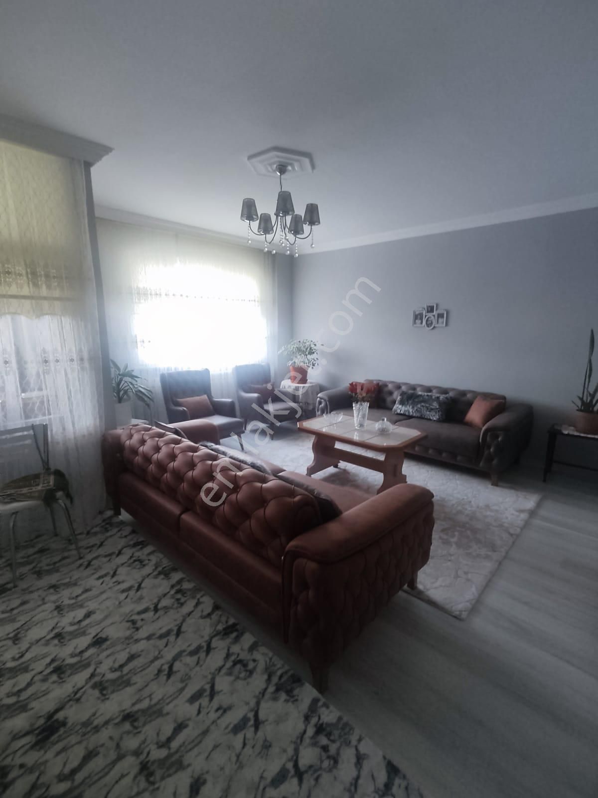 Atakul Gyo Dan Leventte Yüksek Giriş 3+1 Satılık Daire