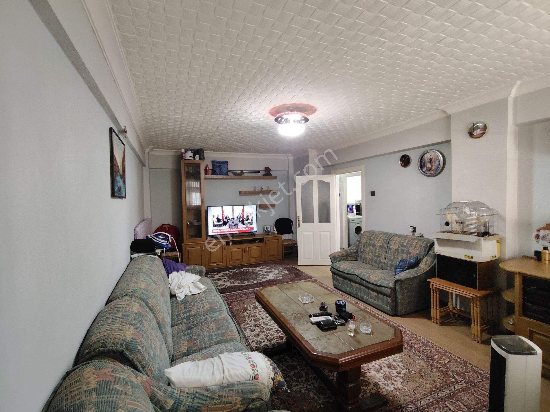 Balçova Onur Mah. 125 M2 3+1 Satılık Daire