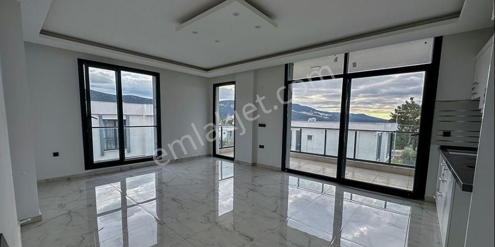 Didim Akbük Garden Life Sitesinde Deniz Manzaralı Lüks Daire - Görsel 9