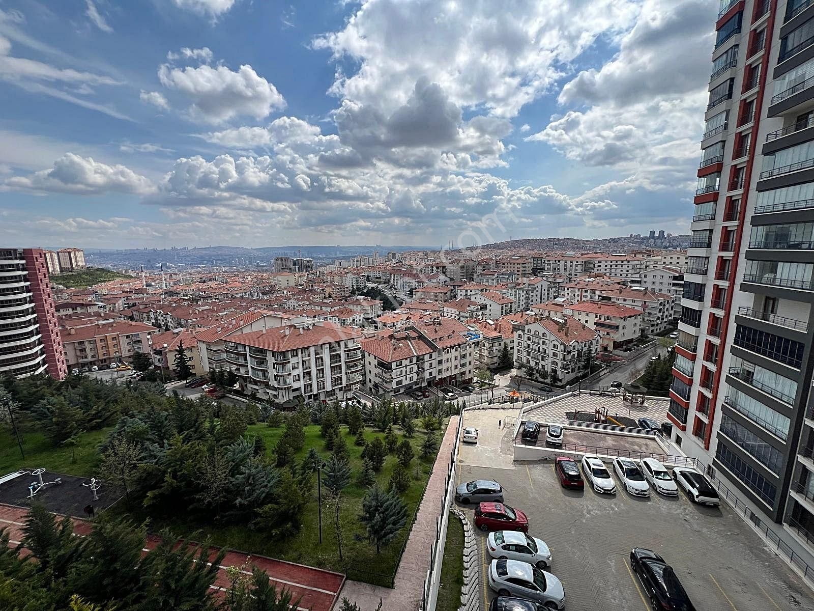 Kuşcağız 3+1 Katda Asansörlü Kapalı Pazar Yakını Manzaralı Daire