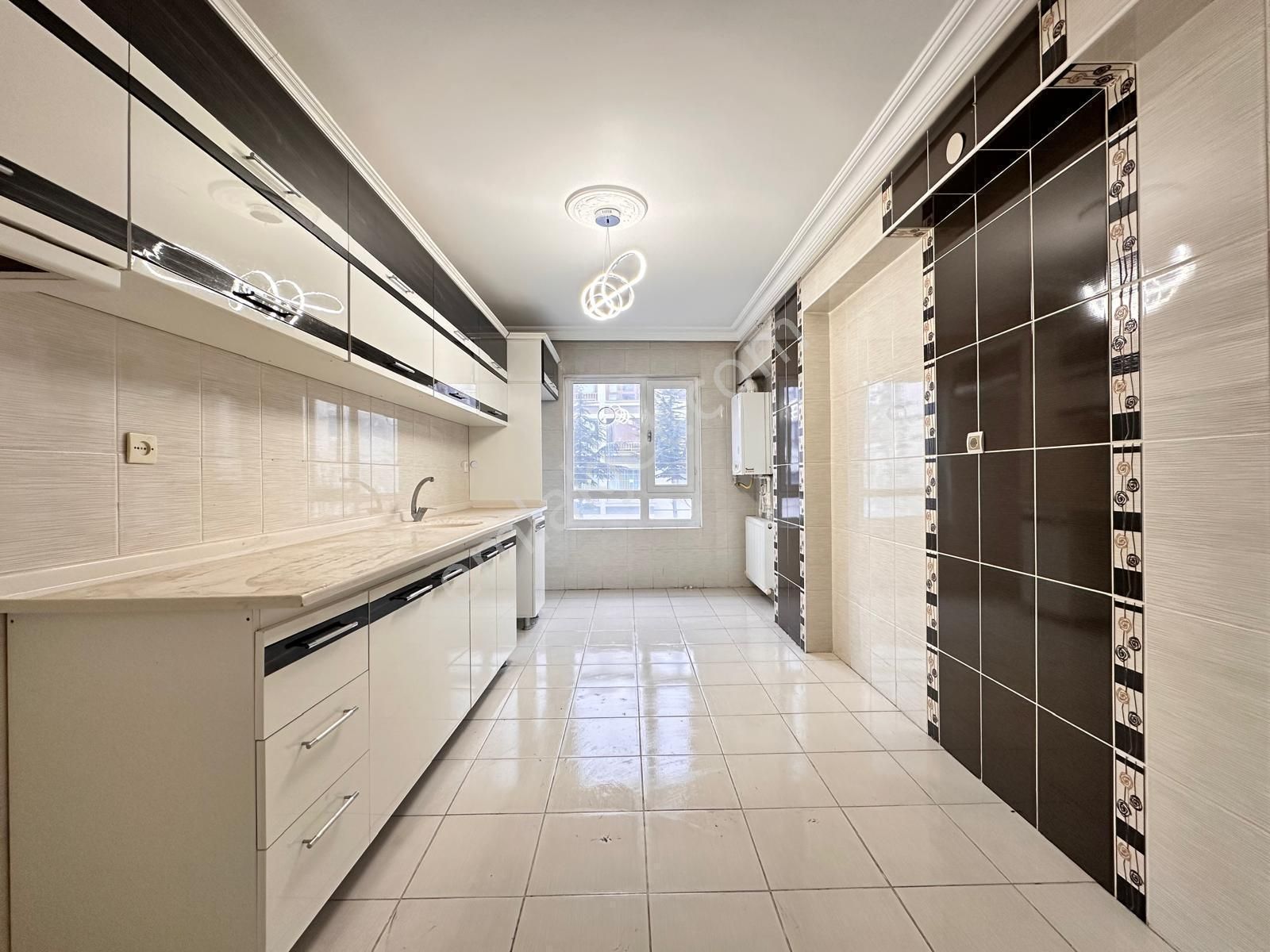 Keçiören Esertepe Full Yapılı 120 M2 1 Kat Ön Cephe Satılık Daire