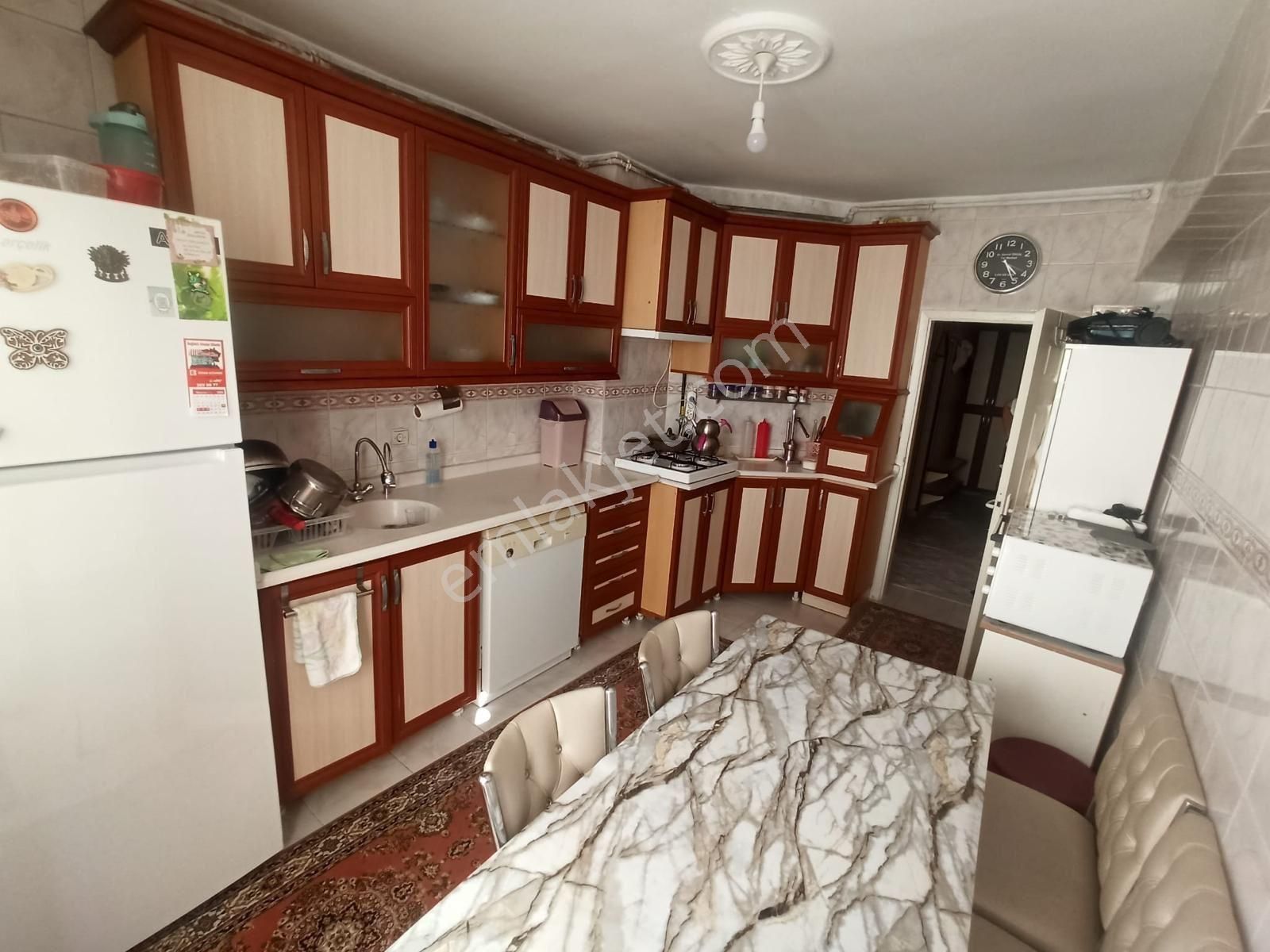 Atatürk Mah De 4+1 Dublex Merkezde Ebeveyn Banyolu Teraslı Daire