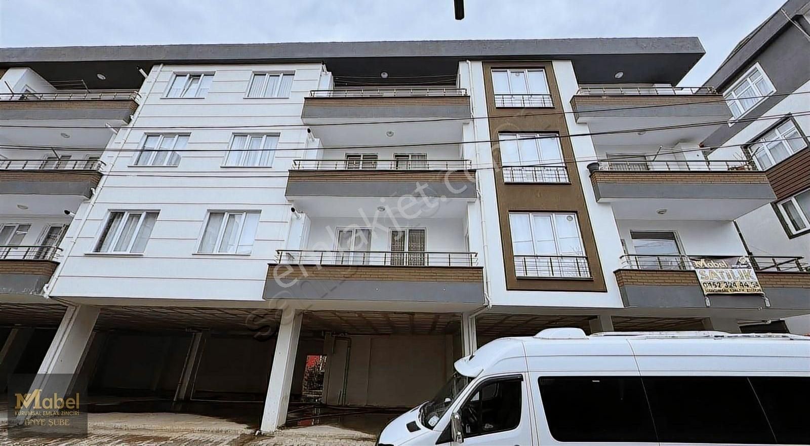 Mabel'den Merkeze Yakın Akasya Düğün Salonu Karşısı Bitmiş 3+1