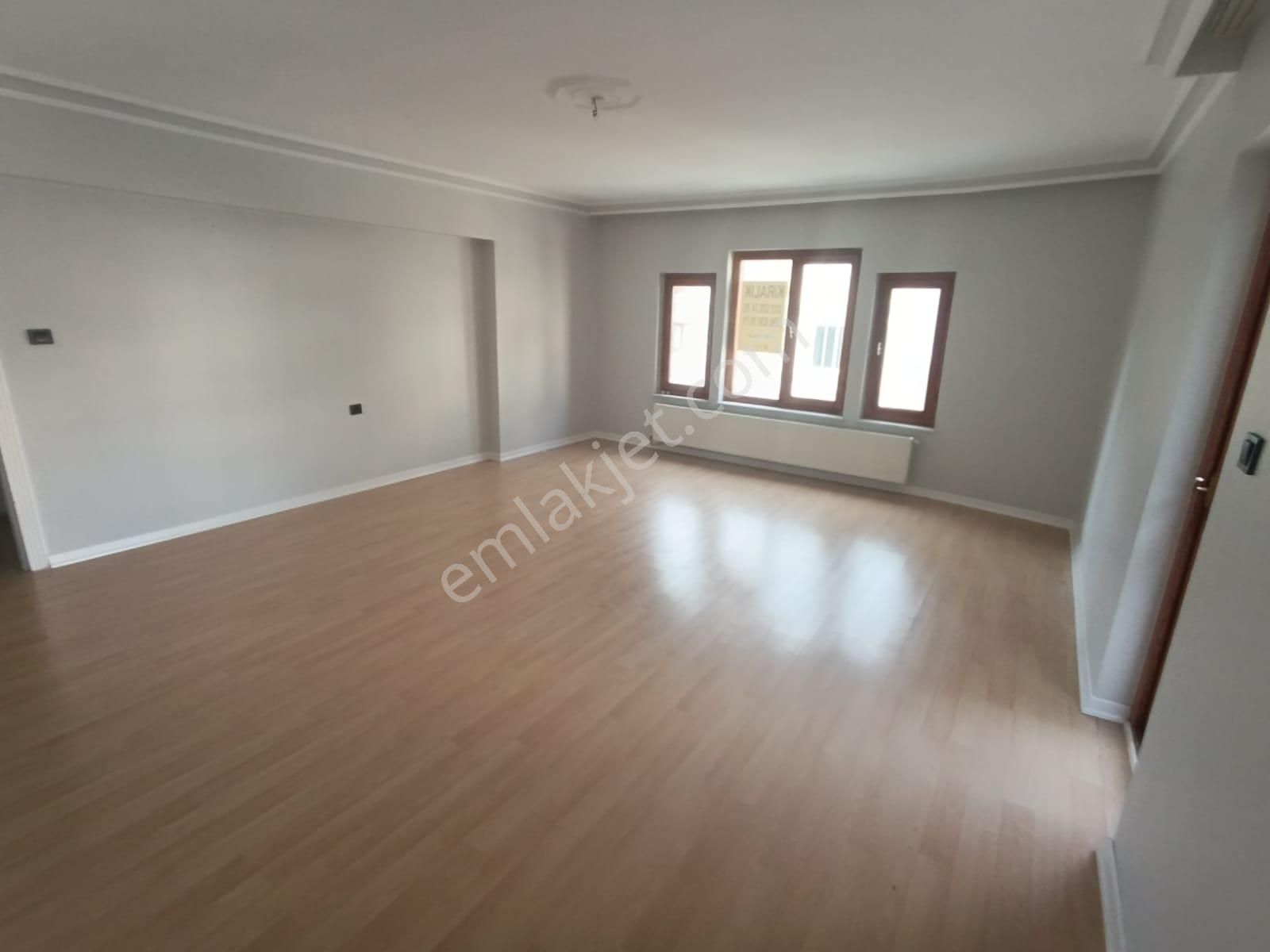 Keçiören Yaylada 120 M2 2 Kat Ön Cephe Asansörlü Satılık Daire