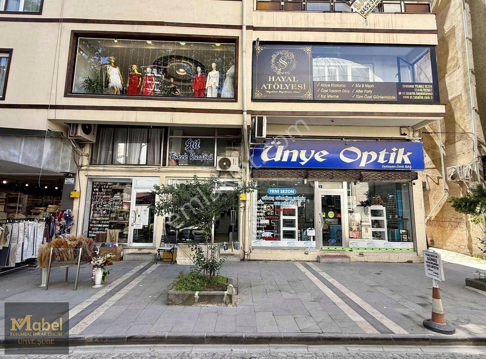 Mabel'den - Orta Camii Yanı Şehrin Göbeğinde 3 Adet İşyeri