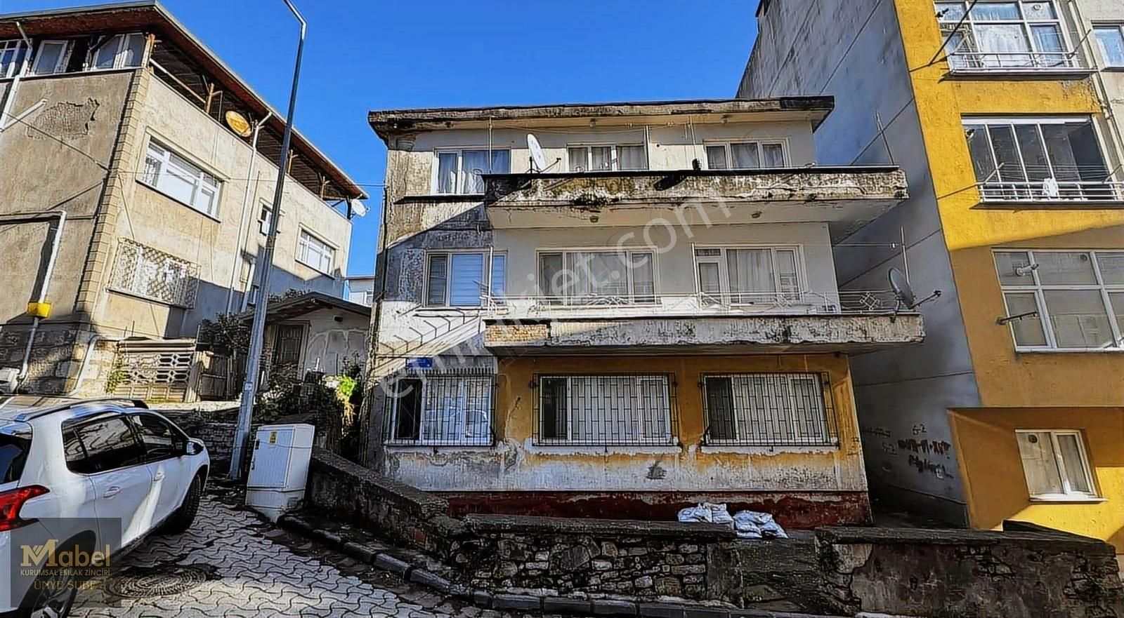 Mabel'den Kaledere Okulu Yanı Eşyalı Kiralık 2+1
