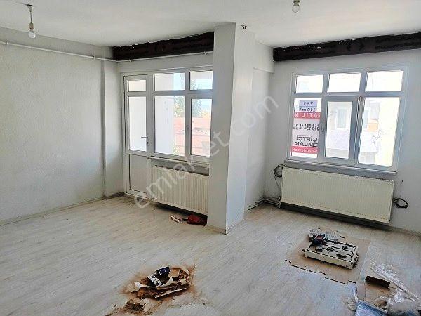 Çiftçi Emlak'tan Orta Mh Sakarya Cami Yanı İçi Yapılı Satılık Daire - Görsel 5
