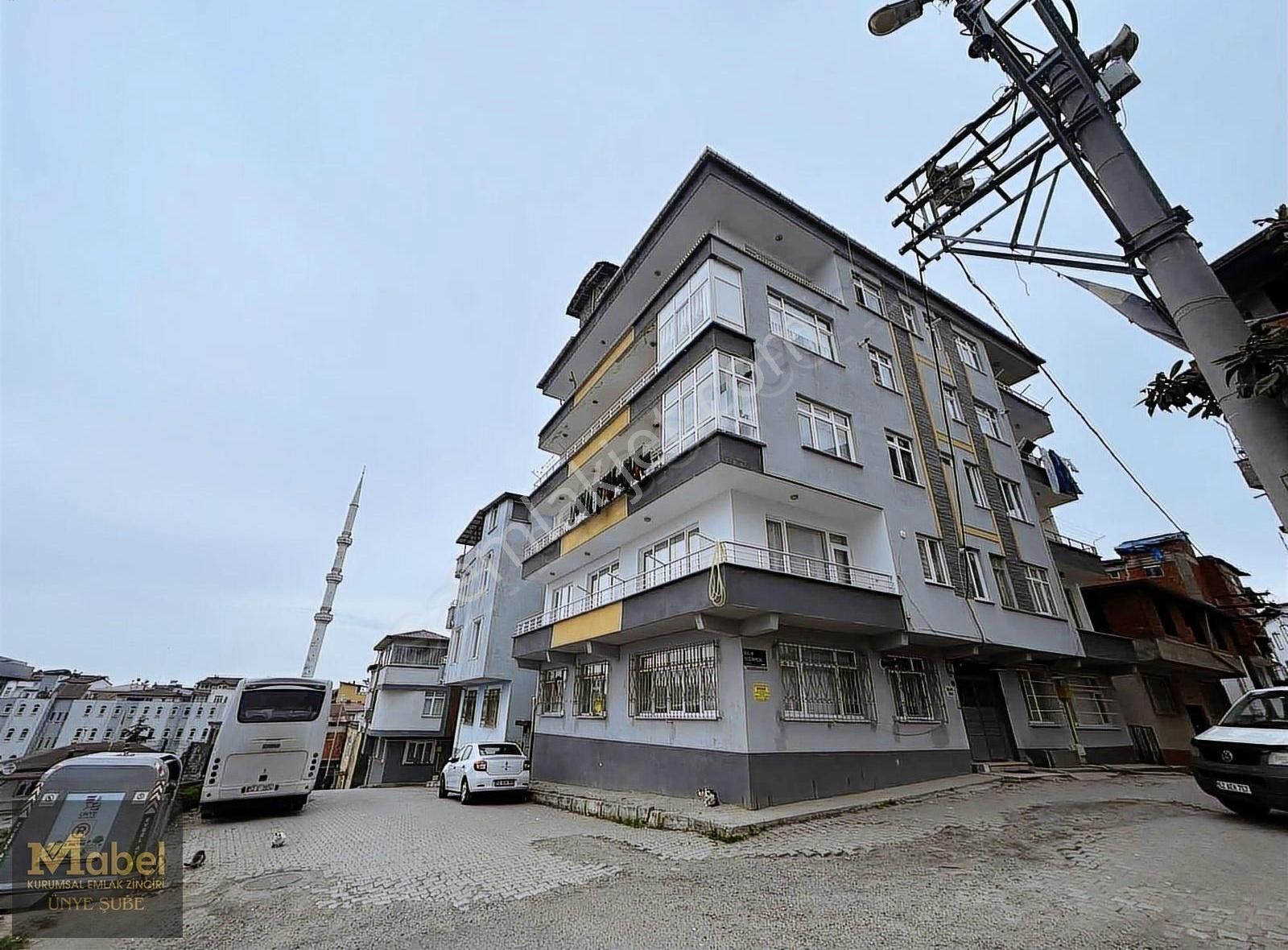 Mabel'den Sağlık Ocağının Yanında Ayrı Mutfaklı 3+1 Daire