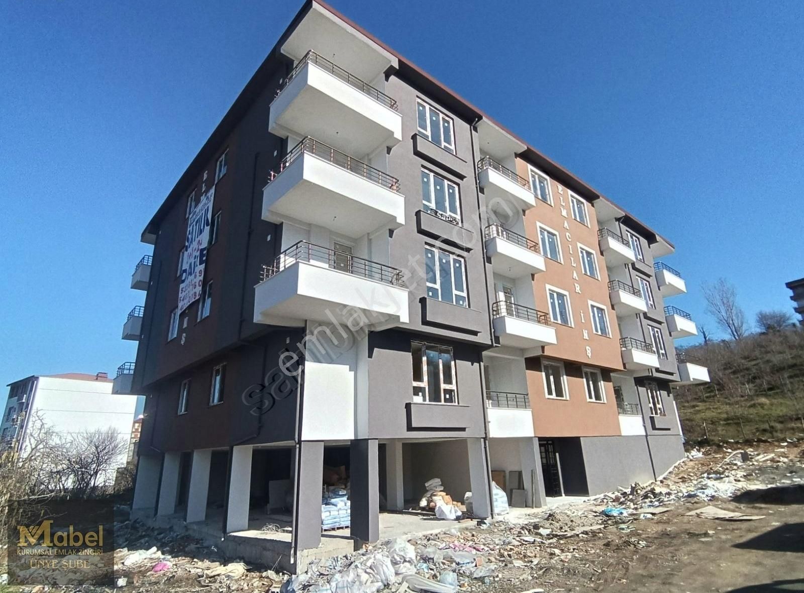 Mabel'den ..:::.gürecülüde:...:::.. Geniş Oturama Sahip Daireler