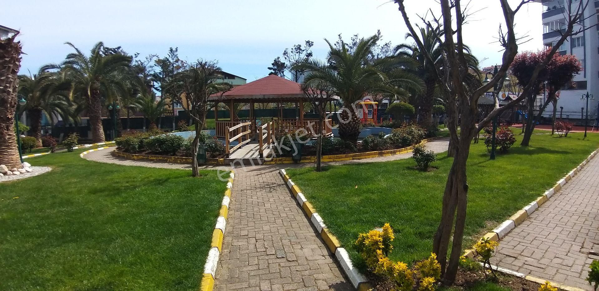 Yankı'dan Ekşioğlu Çamlıca Sitesinde Arakat Kiralık 3+1 Daire