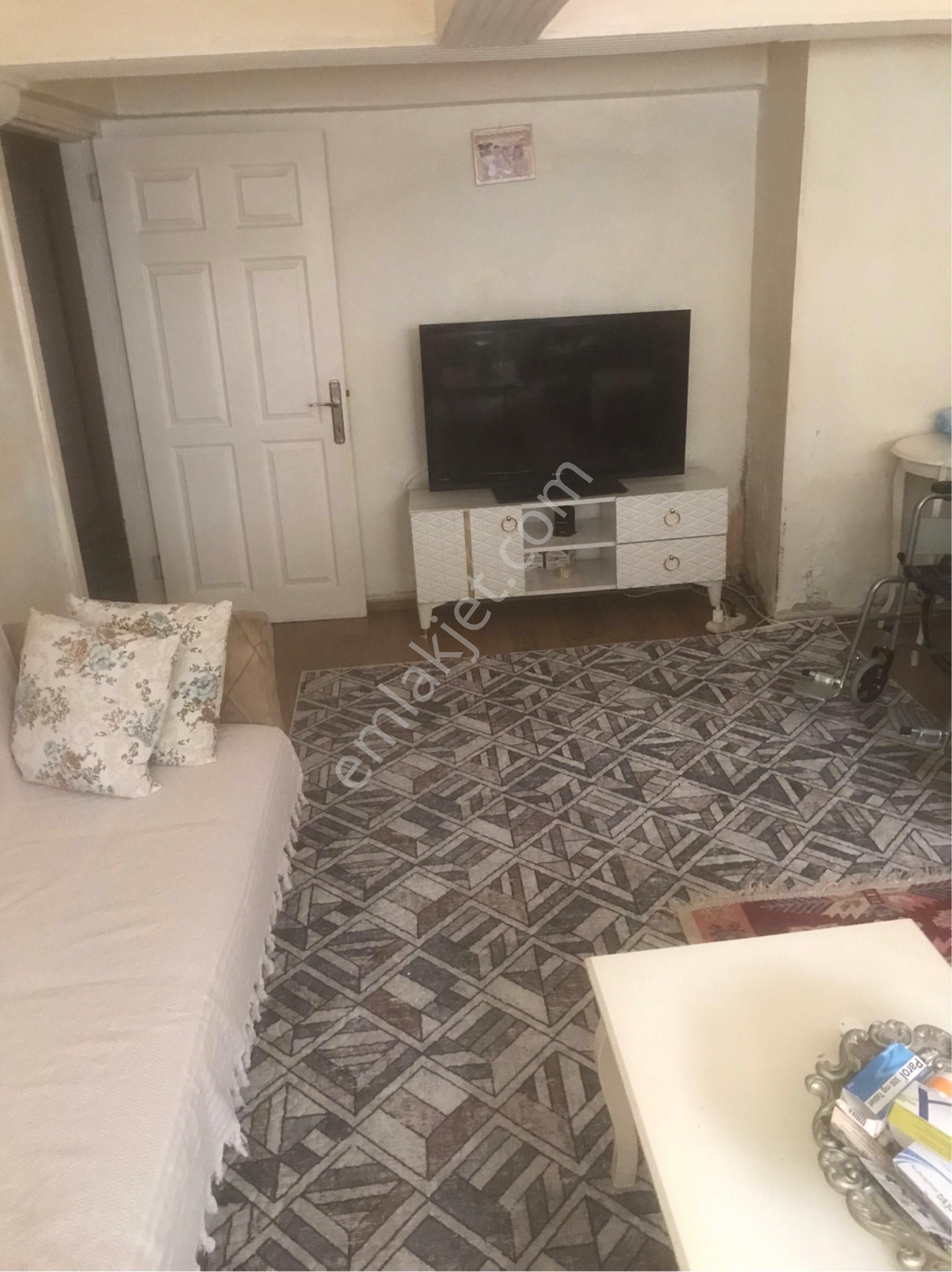 Konak Hatayda 1+1 Eşyalı Bahceli Daire