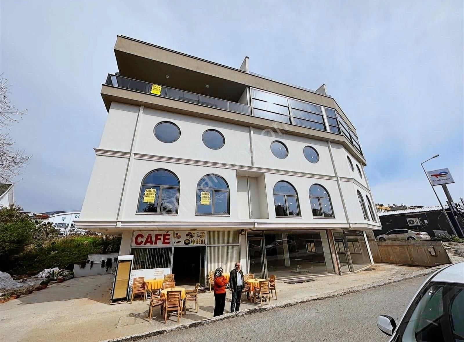 Çevreyolu Kenarı 4 Katlı Kiralık İş Yeri