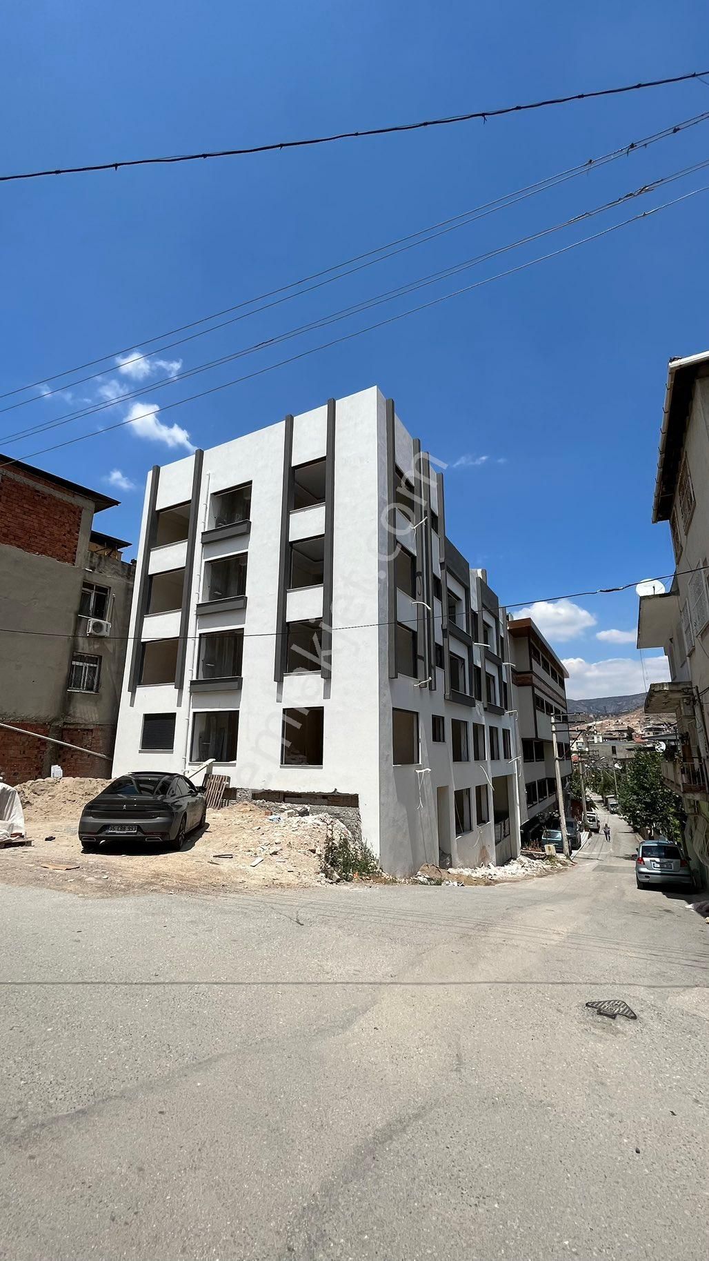 Sahibinden Acil Otoparklı 1+1