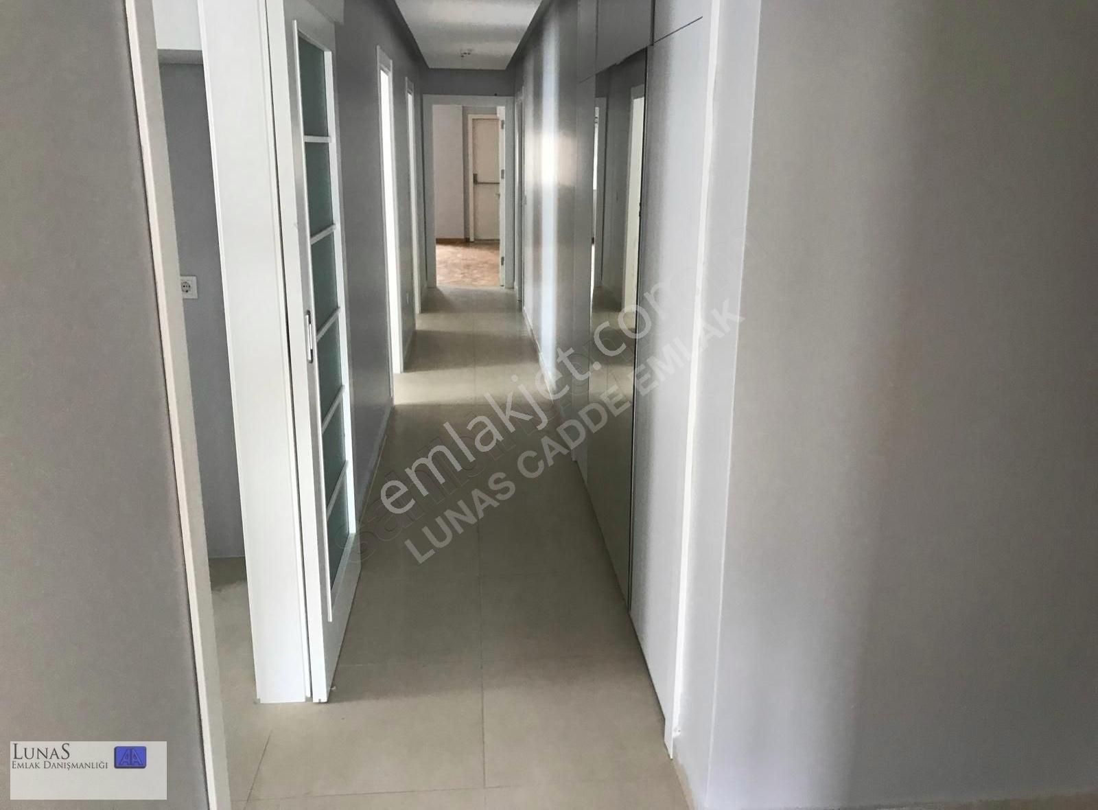 Lunas'dan Caddebostan Sahil Mehtap Sokakda 148m2 Geniş 3+1 Daire - Görsel 2