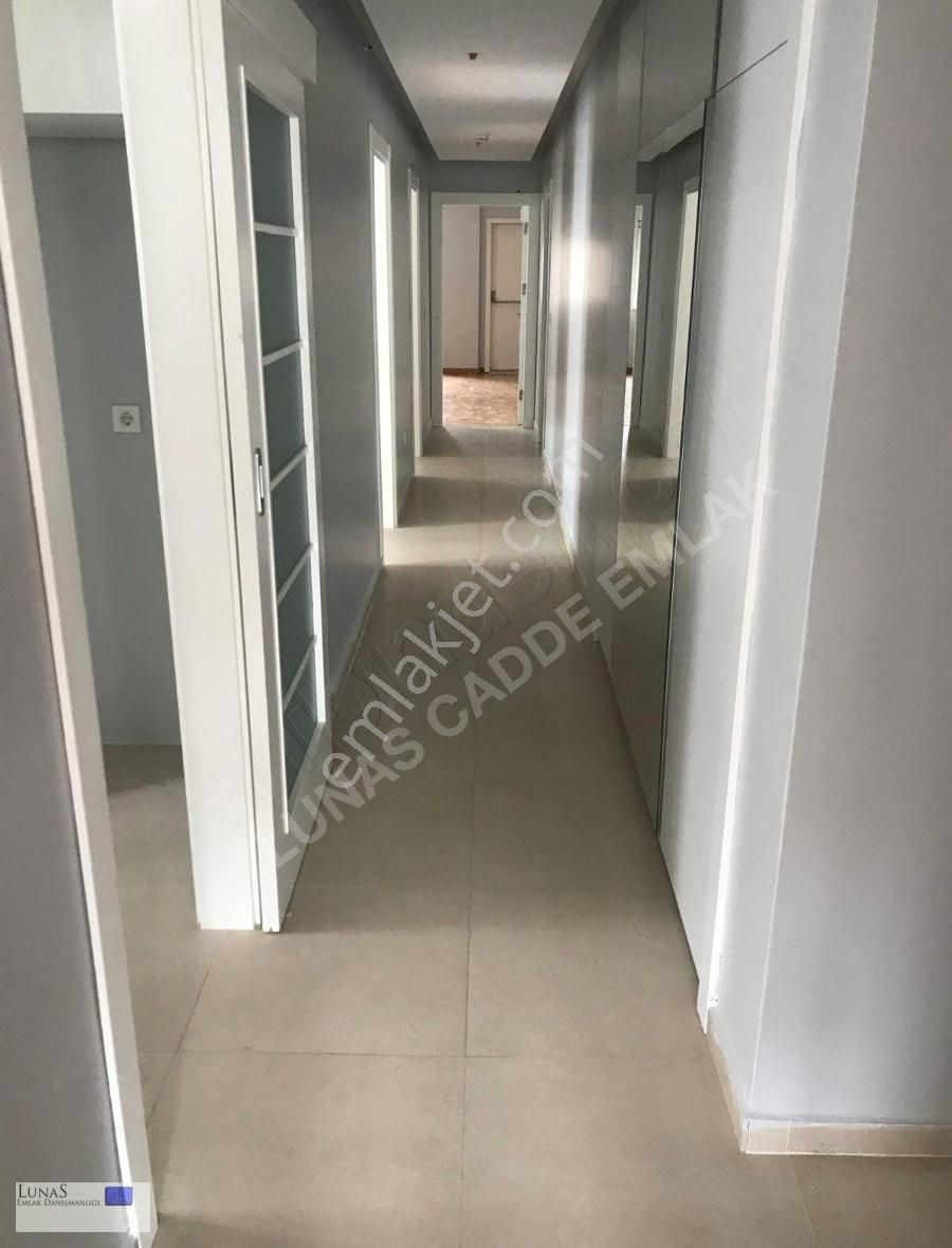 Lunas'dan Caddebostan Sahil Mehtap Sokakda 148m2 Geniş 3+1 Daire - Görsel 17