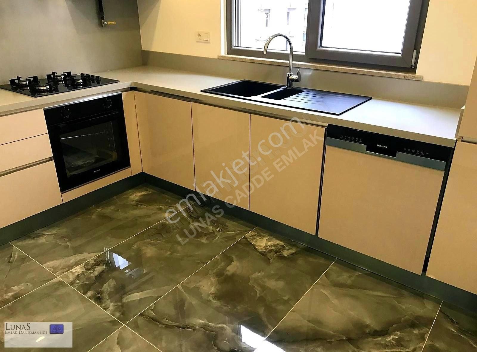 Lunas'dan C.bostan Sahil Mehtap Sk.da Balkonlu Yeni Geniş 2+1 - Görsel 18