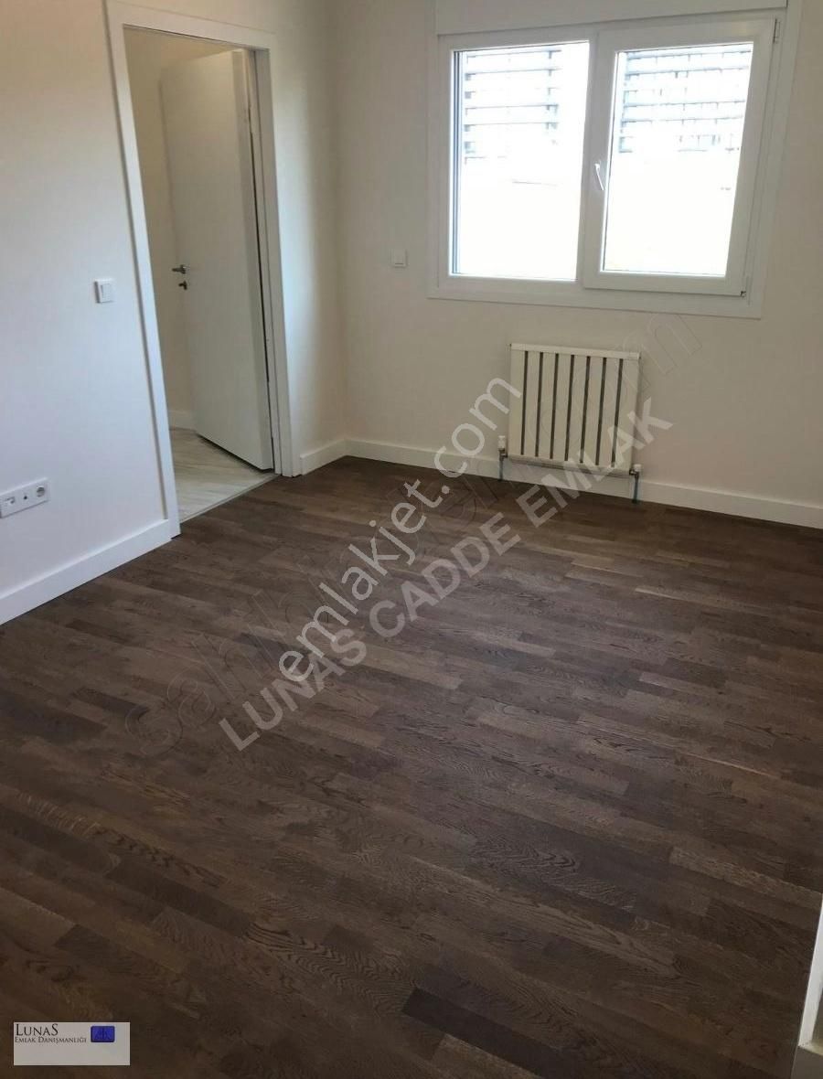 Lunas'dan Çiftehavuzlar Sahil'de Yeni Binada 3+1 Balkonlu Daire - Görsel 15