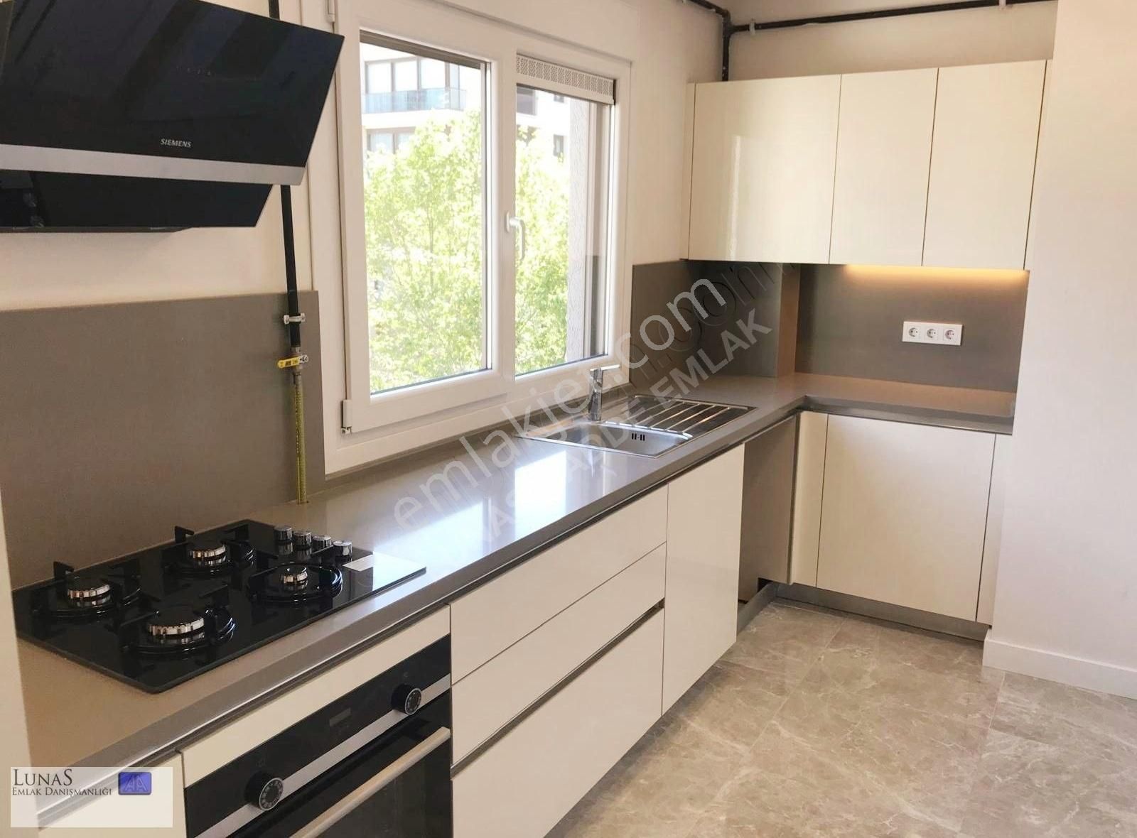 Lunas'dan Çiftehavuzlar Sahil'de Yeni Binada 3+1 Balkonlu Daire - Görsel 32