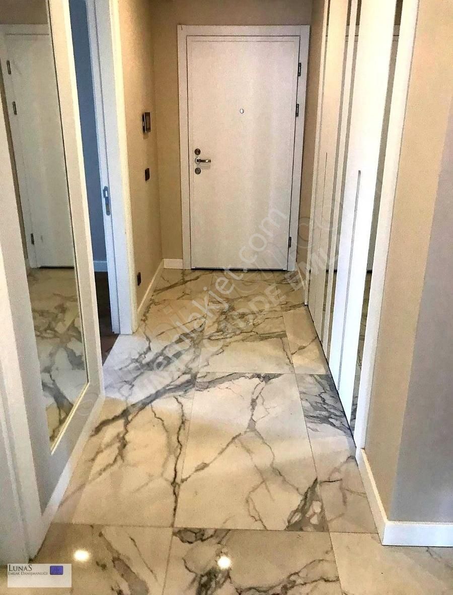 Lunas'dan Ethemefendi Cad. Üzerinde Sıfır Bina Geniş 3+1 Daire - Görsel 13