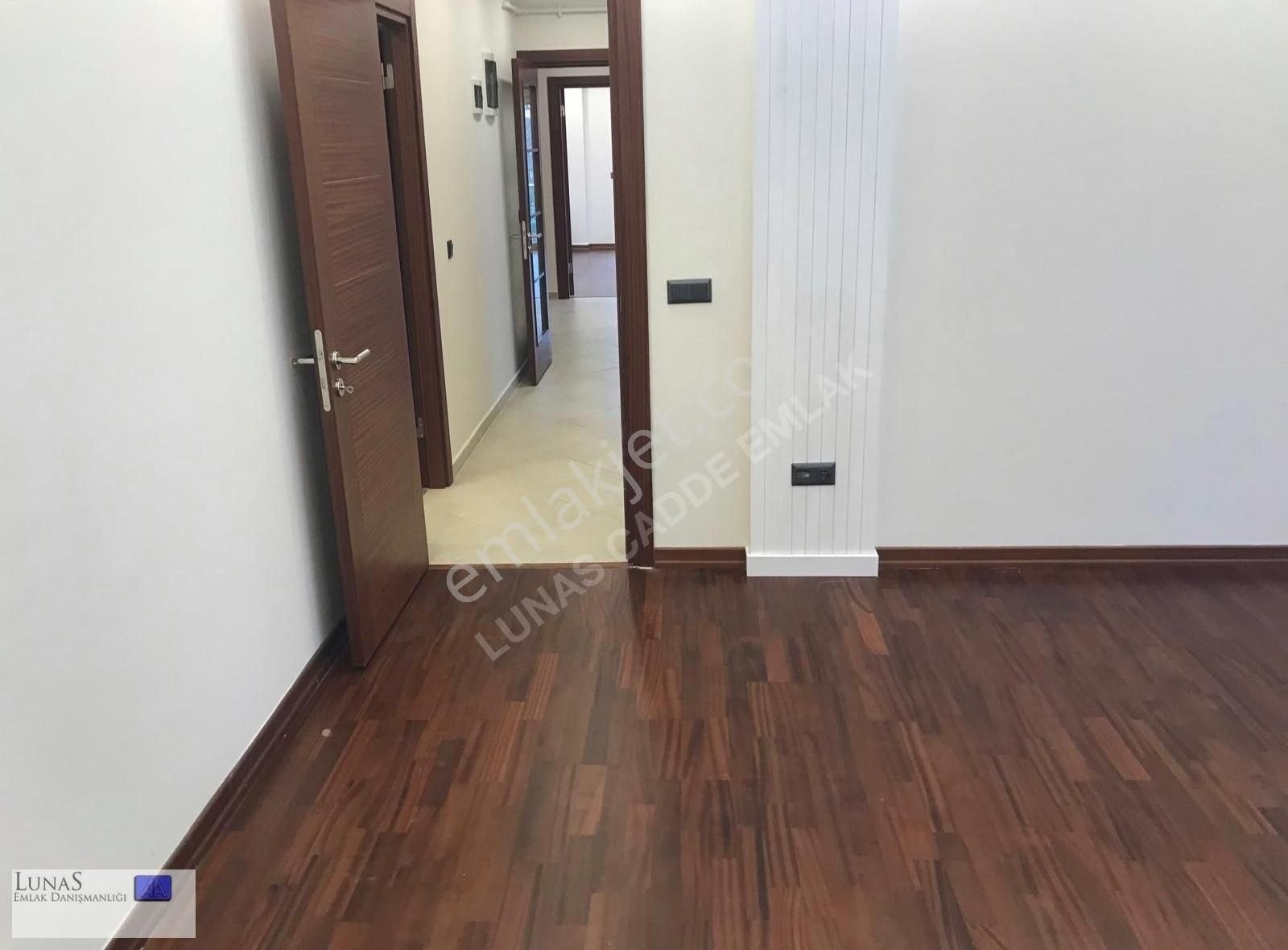 Caddebostan Sahilde Park Manzaralı Daire - Görsel 25