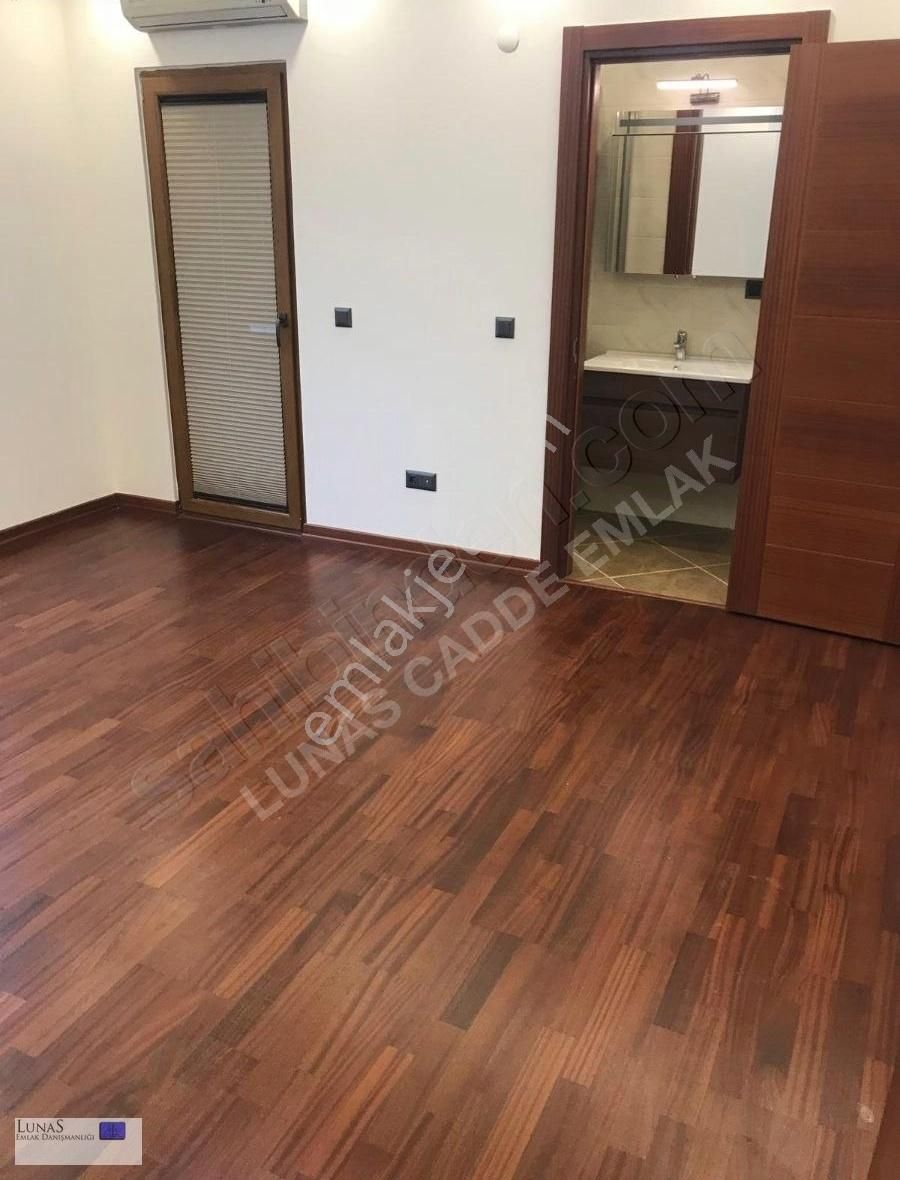 Caddebostan Sahilde Park Manzaralı Daire - Görsel 17