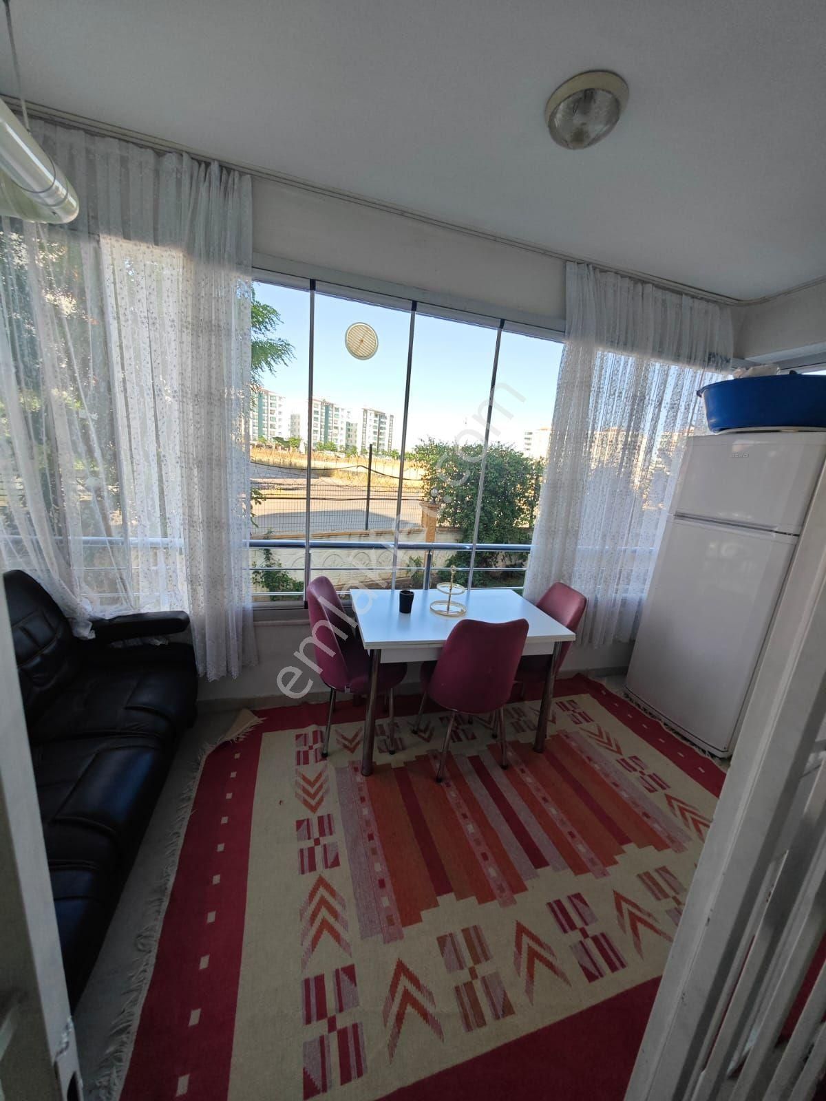 Bağcılar Nevroz Park Karşısı 2+1 Bakiımlı Satılık Daire