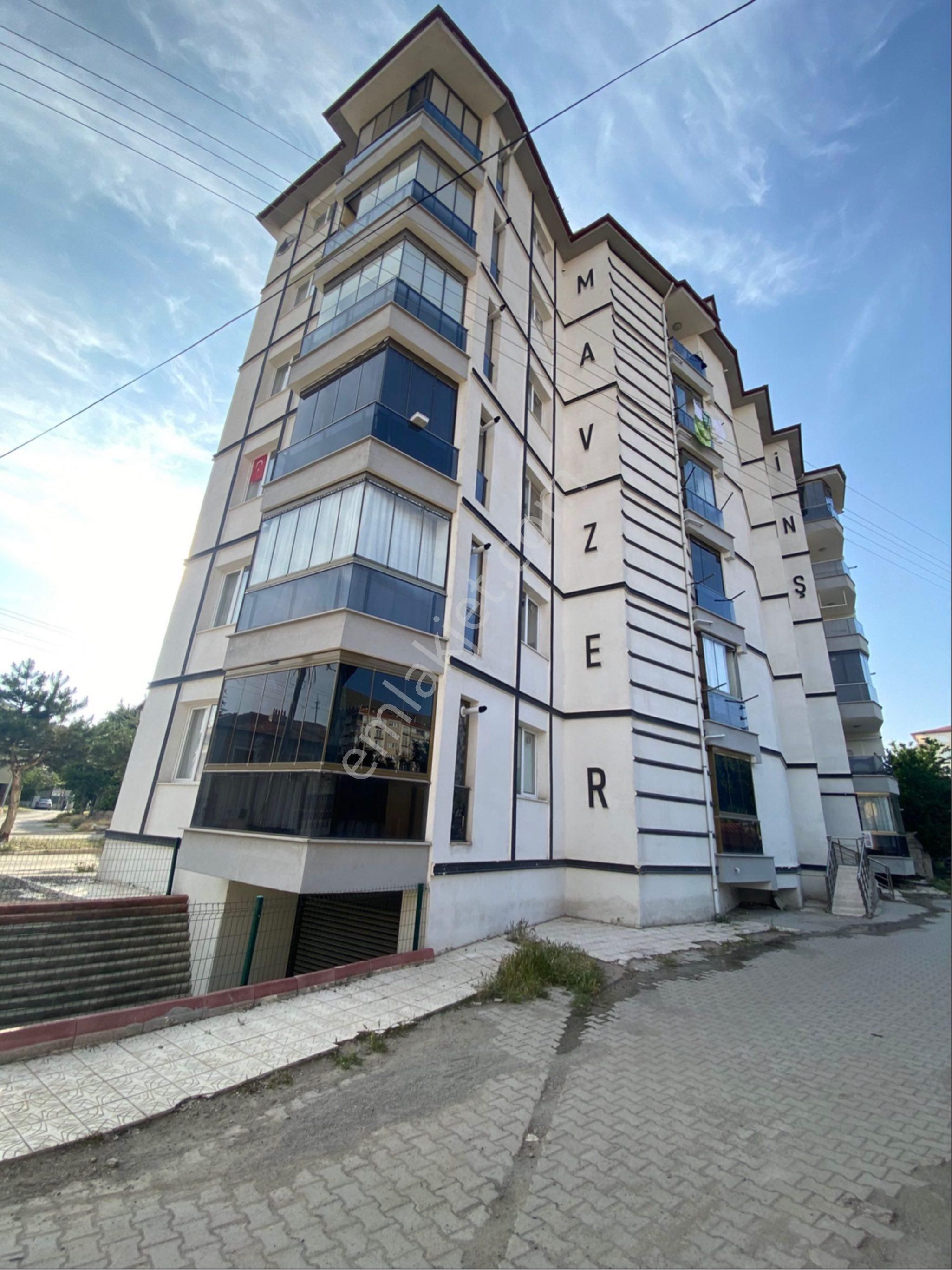 Ulukışla Merkez Kaloriferli Asonsörlü Daire