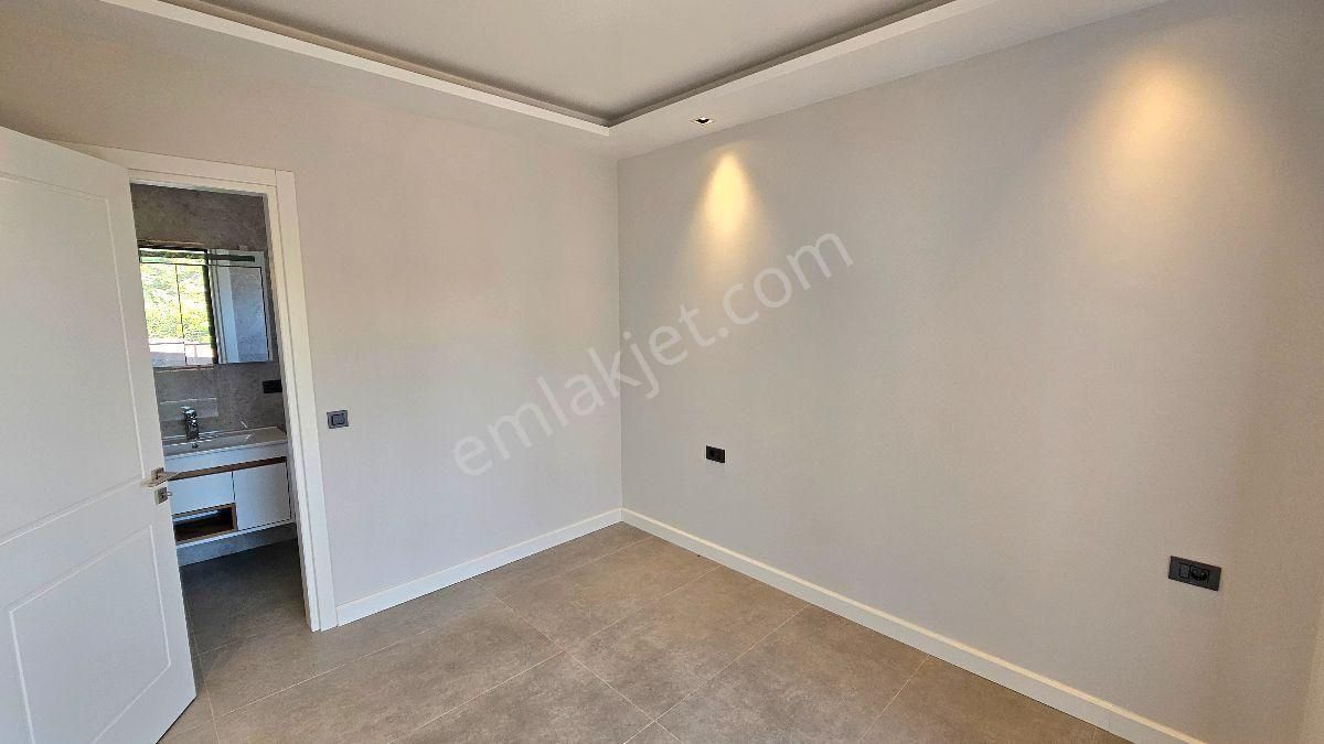 Bodrum Gümüşlükte Satılık Denize 200 Metre Mesafede 3+1 Müstakil Sıfır Villa - Görsel 27