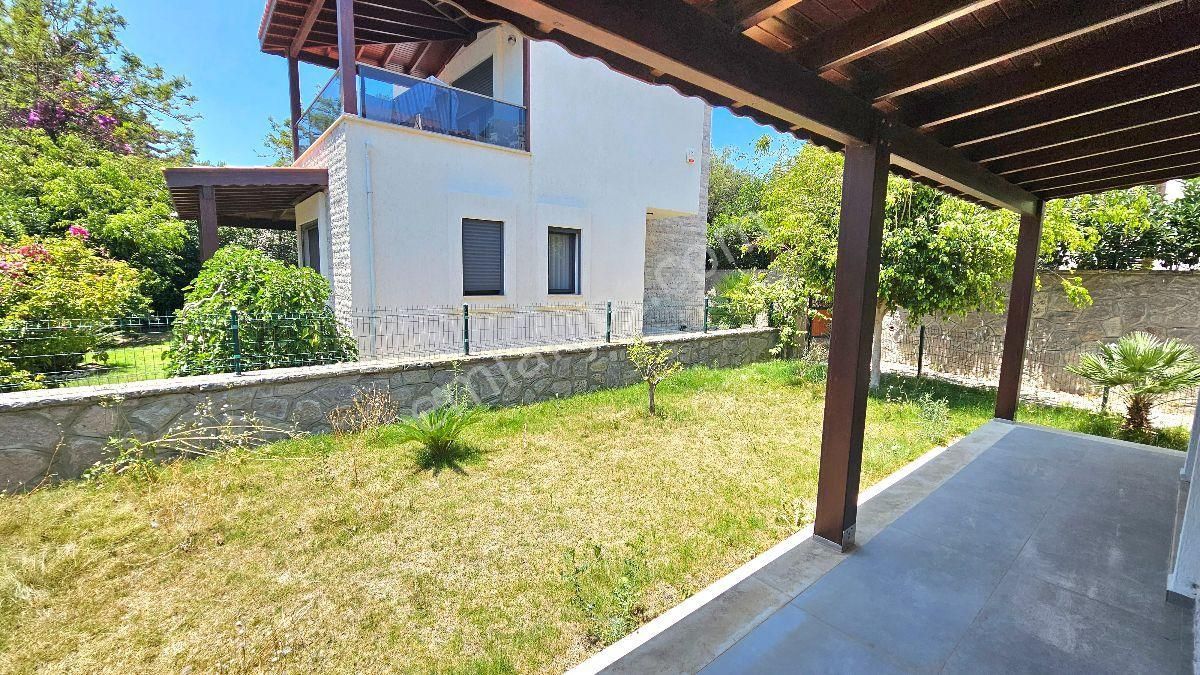 Bodrum Gümüşlükte Satılık Denize 200 Metre Mesafede 3+1 Müstakil Sıfır Villa - Görsel 4