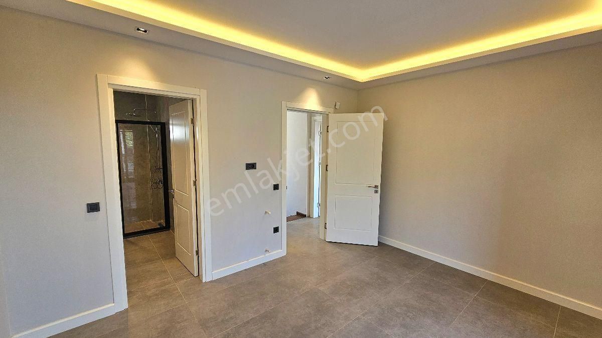 Bodrum Gümüşlükte Satılık Denize 200 Metre Mesafede 3+1 Müstakil Sıfır Villa - Görsel 21